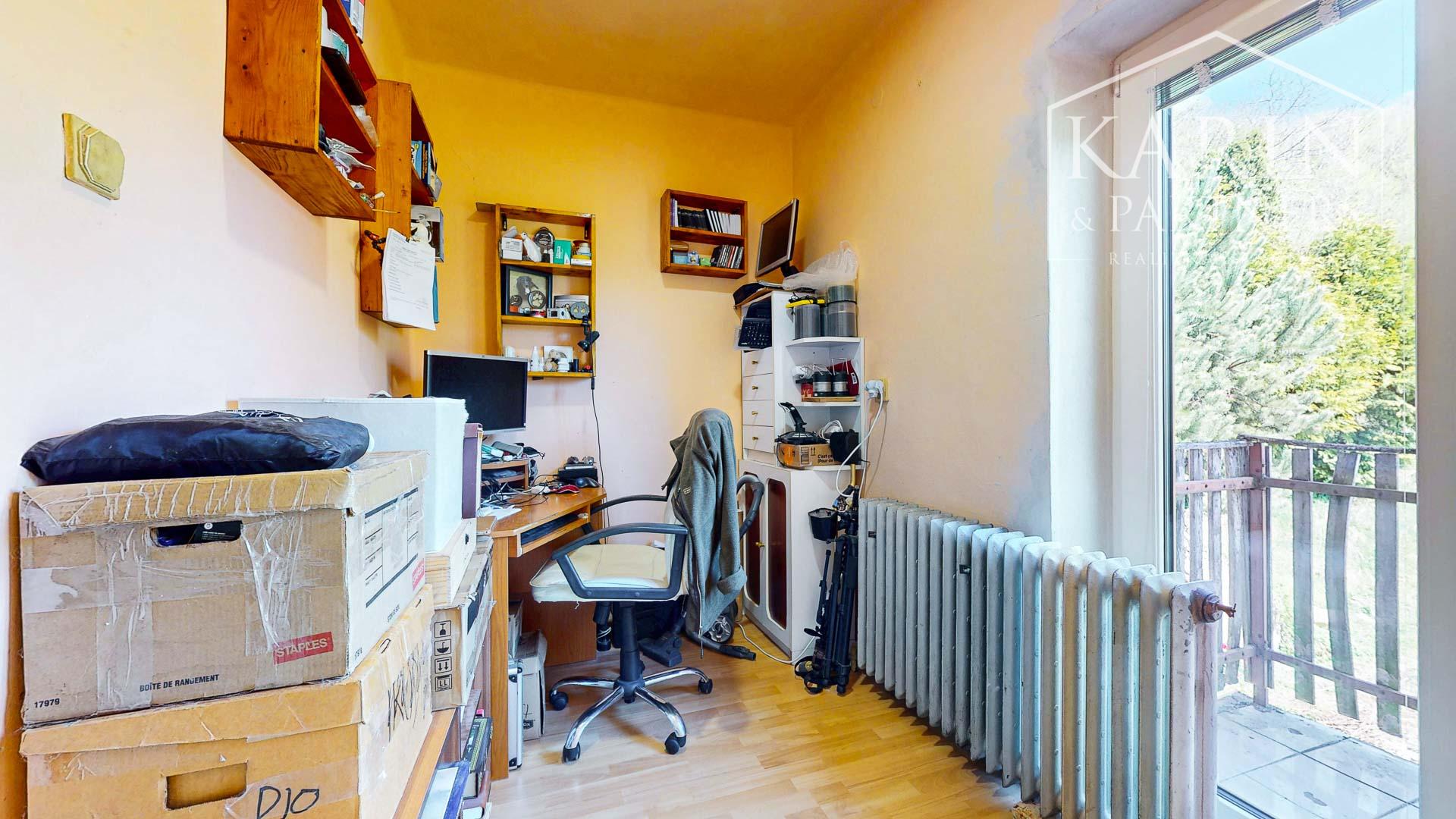 Čarovná usadlosť - rodinný dom (bývalý mlyn) na polosamote s obrovským oploteným pozemkom 9 232m2  – Janova Lehota