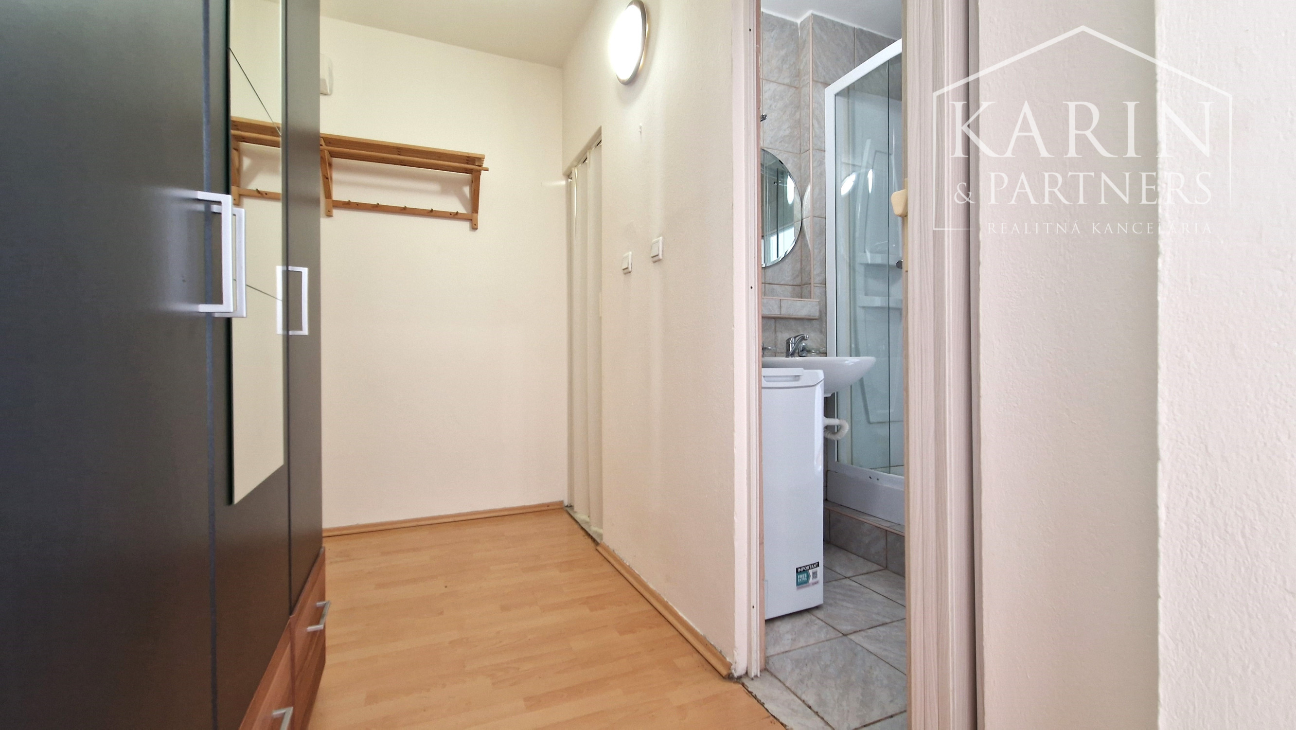 2-IZBOVÝ BYT VO VLČOM HRDLE – RUŽINOV