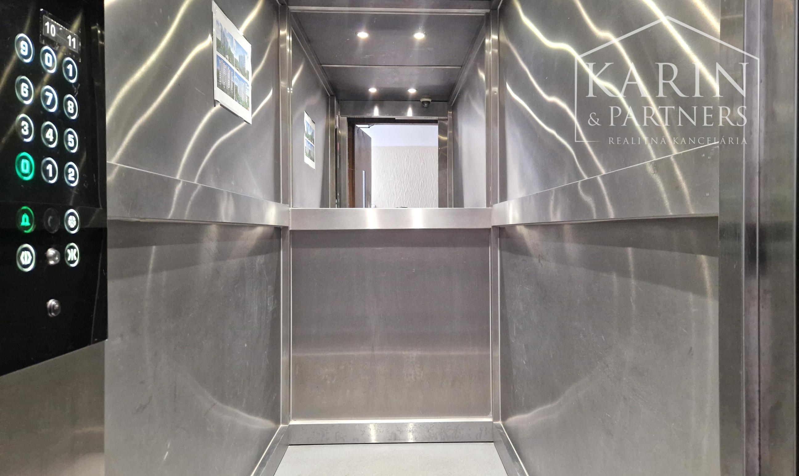 2-IZBOVÝ BYT VO VLČOM HRDLE – RUŽINOV