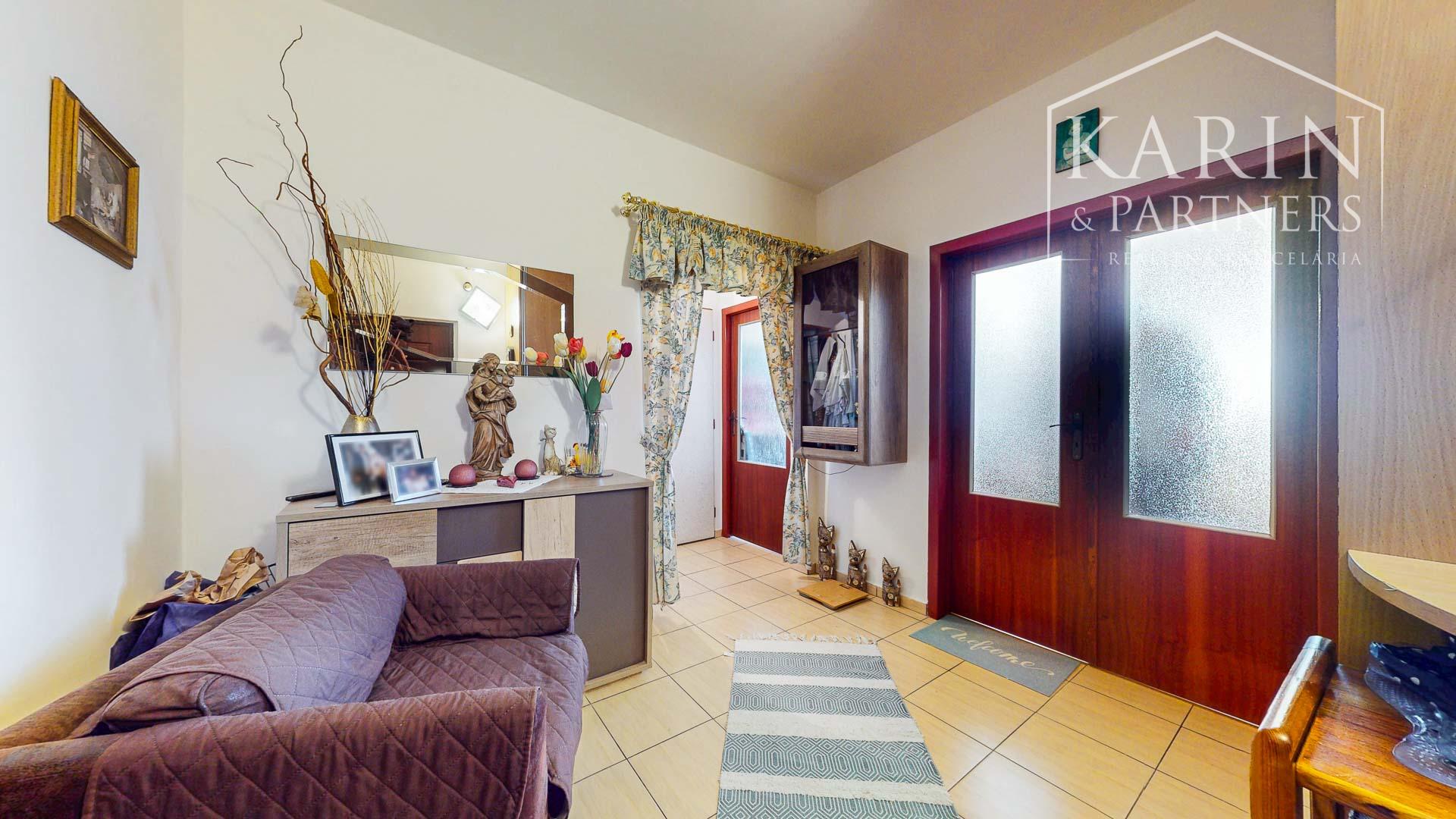 Štýlový 3-izbový byt (Veľká NKS 70m2) s loggiou po rekonštrukcii v obľúbenej Radvani