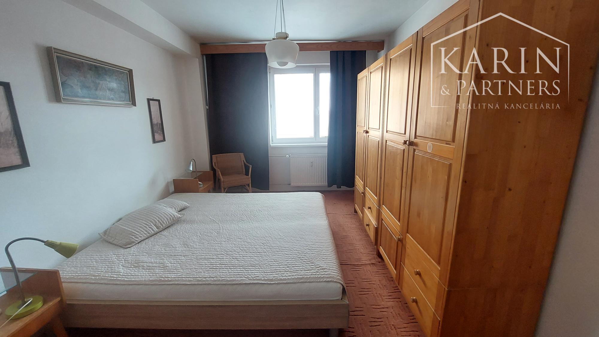 3 izbový byt s loggiou ul. Budyšínska - štvrť Tehelné pole  pri Trnavskom Mýte