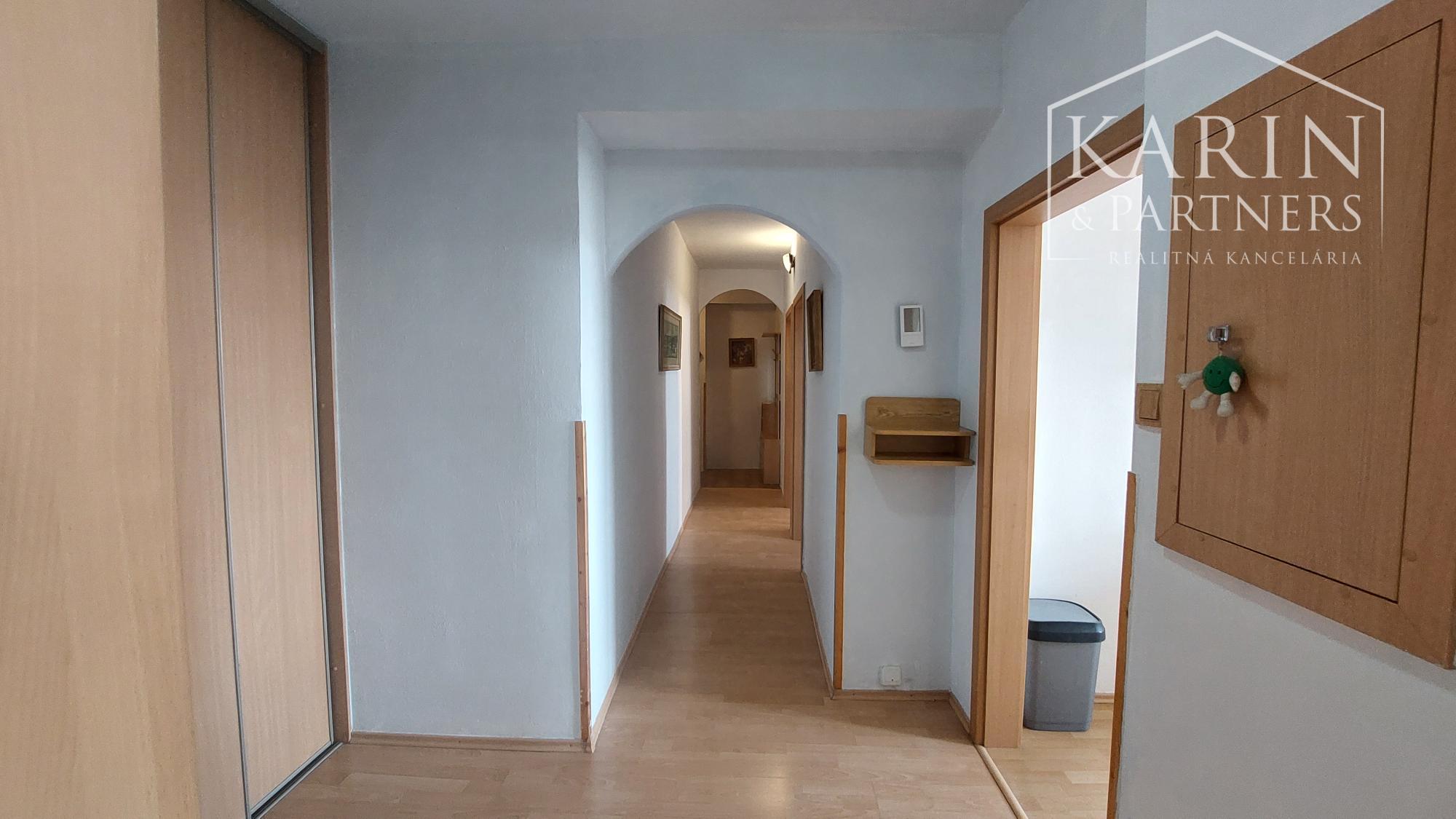 3 izbový byt s loggiou ul. Budyšínska - štvrť Tehelné pole  pri Trnavskom Mýte