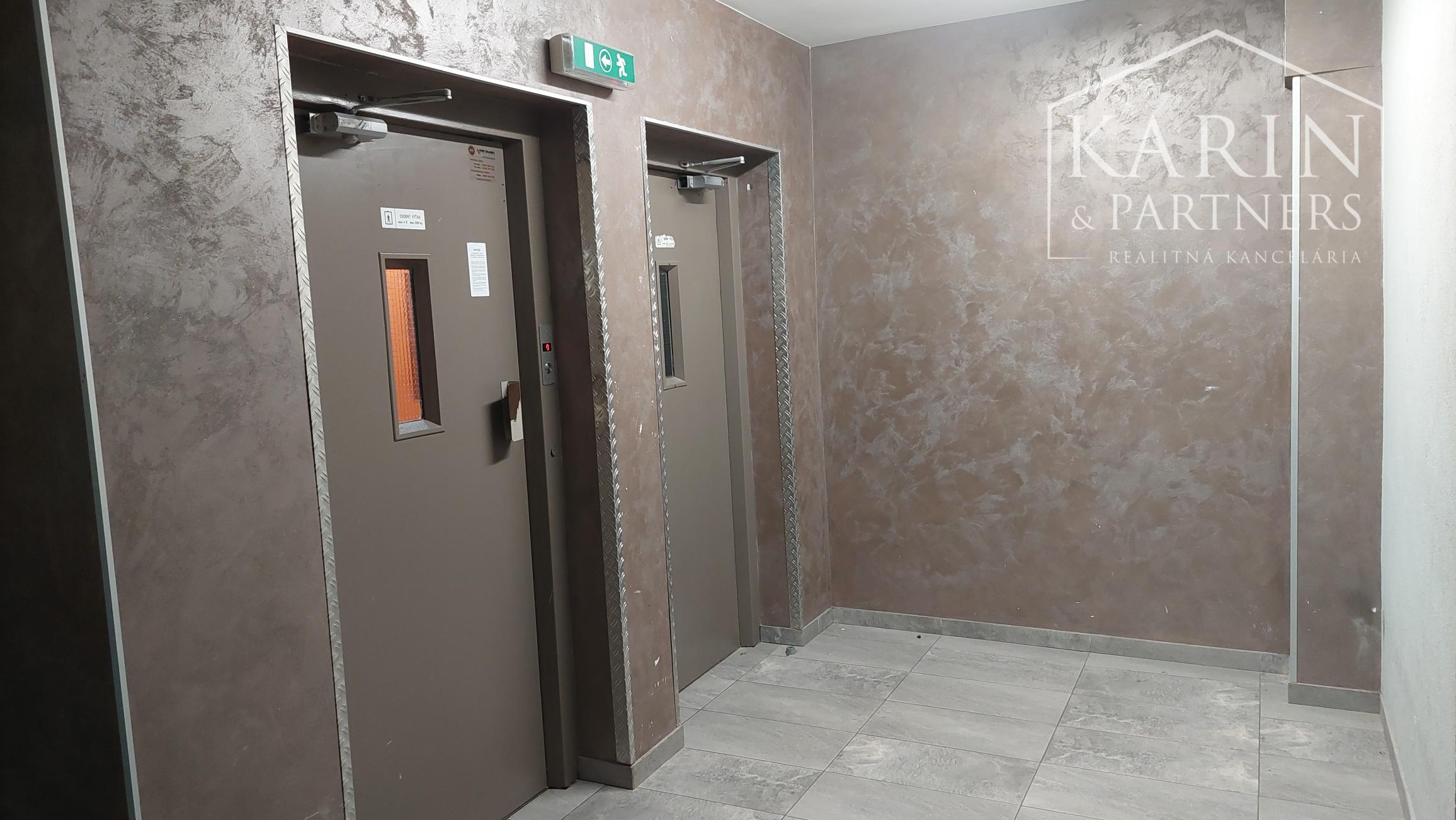 3 izbový byt s loggiou ul. Budyšínska - štvrť Tehelné pole  pri Trnavskom Mýte