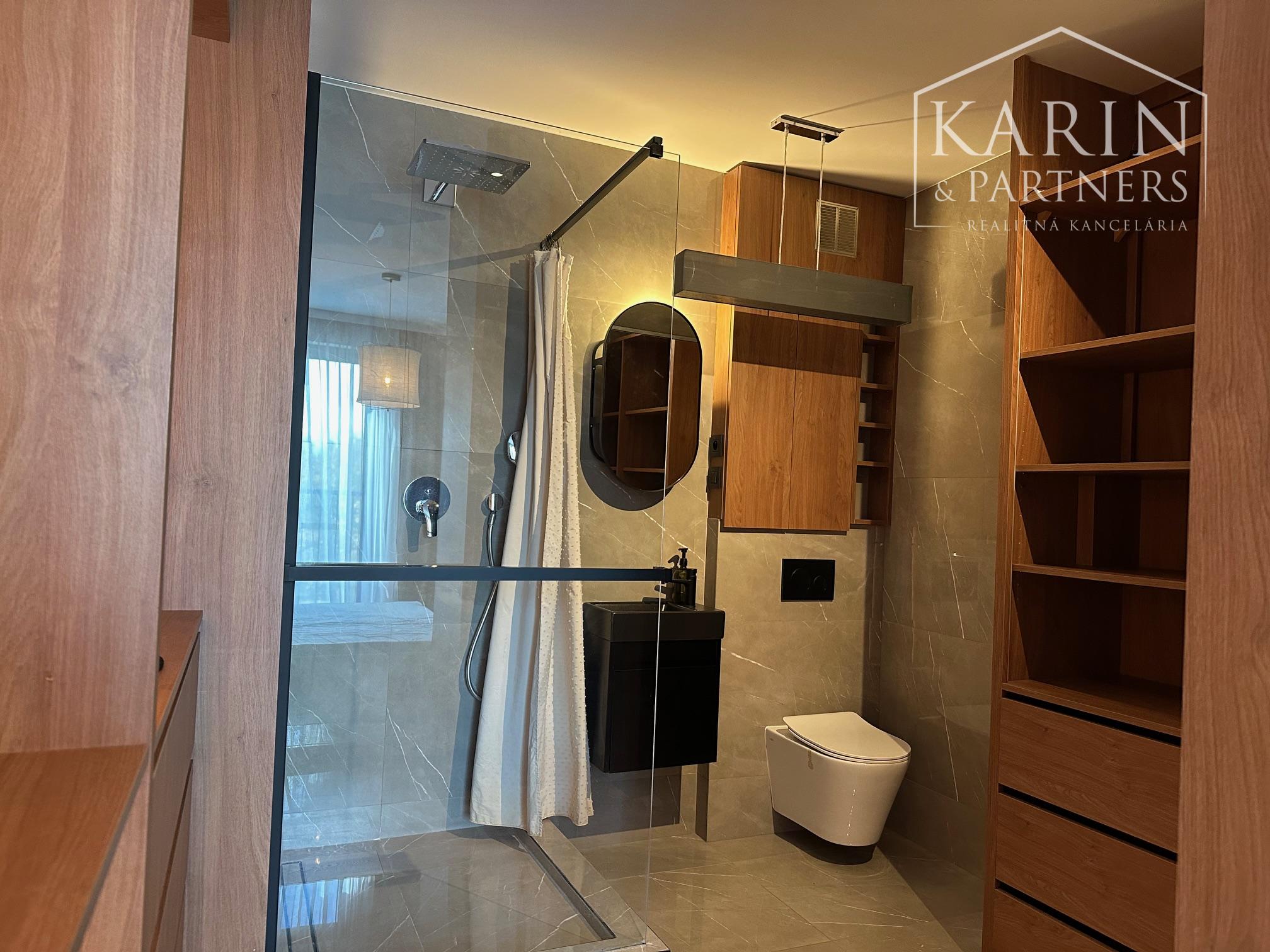 4 izbový byt pri Horskom parku na predaj