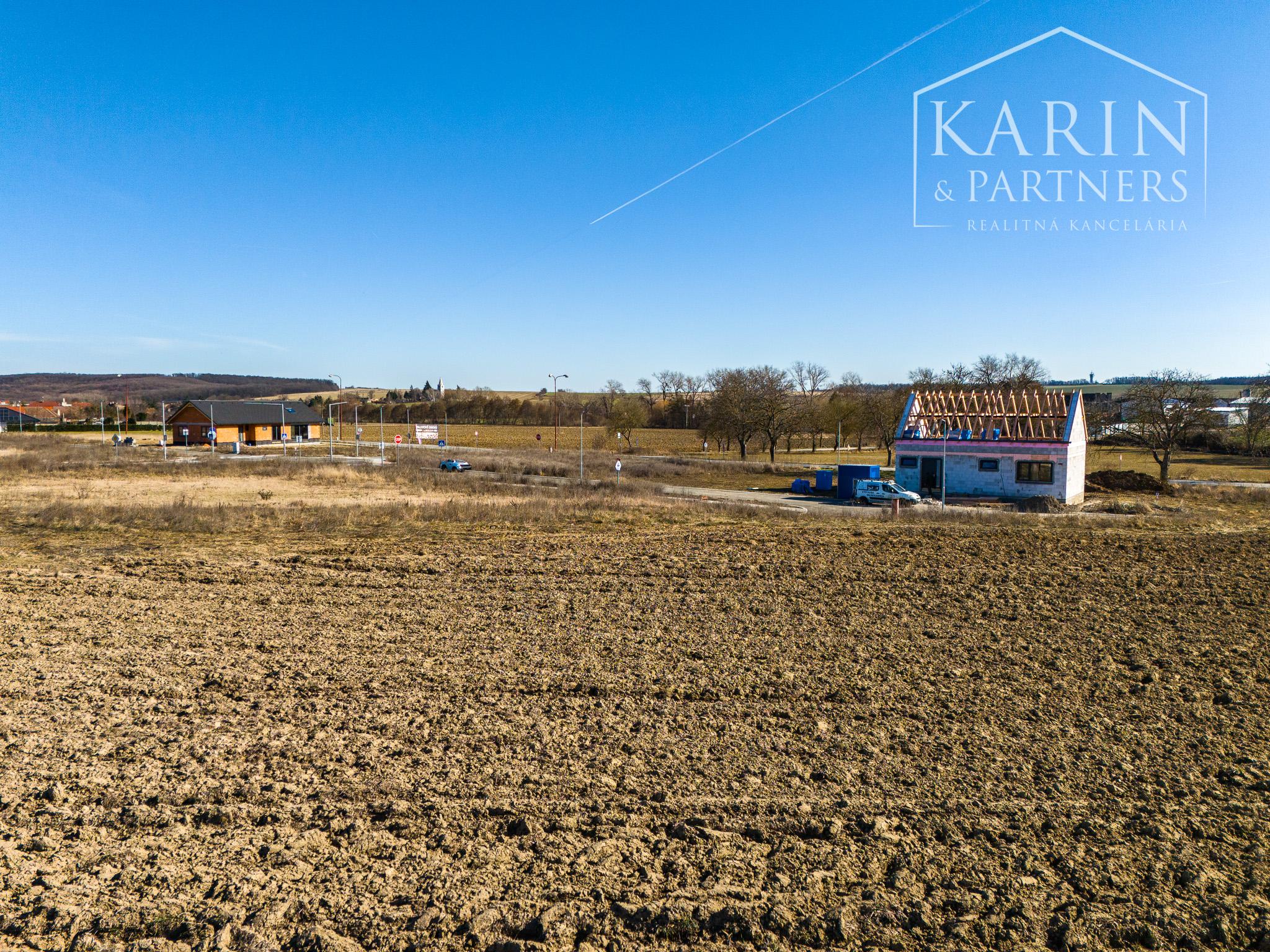 Pozemok 559 m² s projektom – ideálny na výstavbu vášho domu