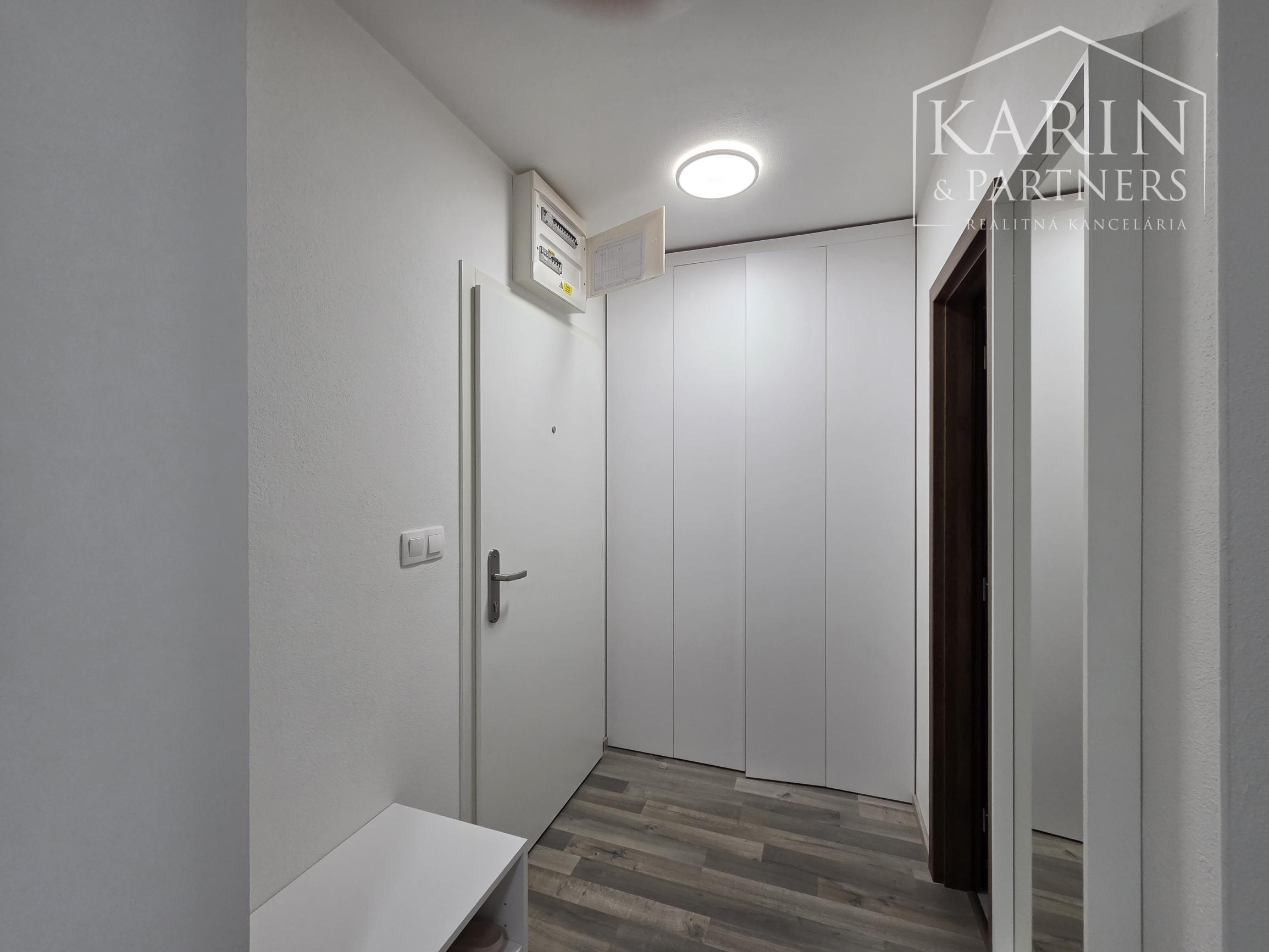 Prenájom 2 izbový byt s parkovaním, Pri smaltovni, Bratislava-Petržalka