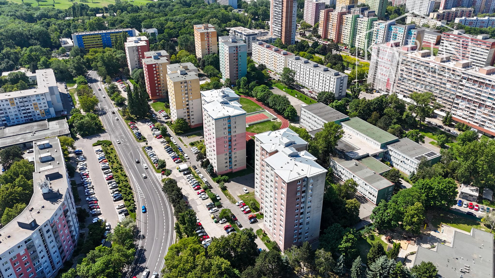 Viac priestoru pre život | Moderný 2,5i byt v Petržalke