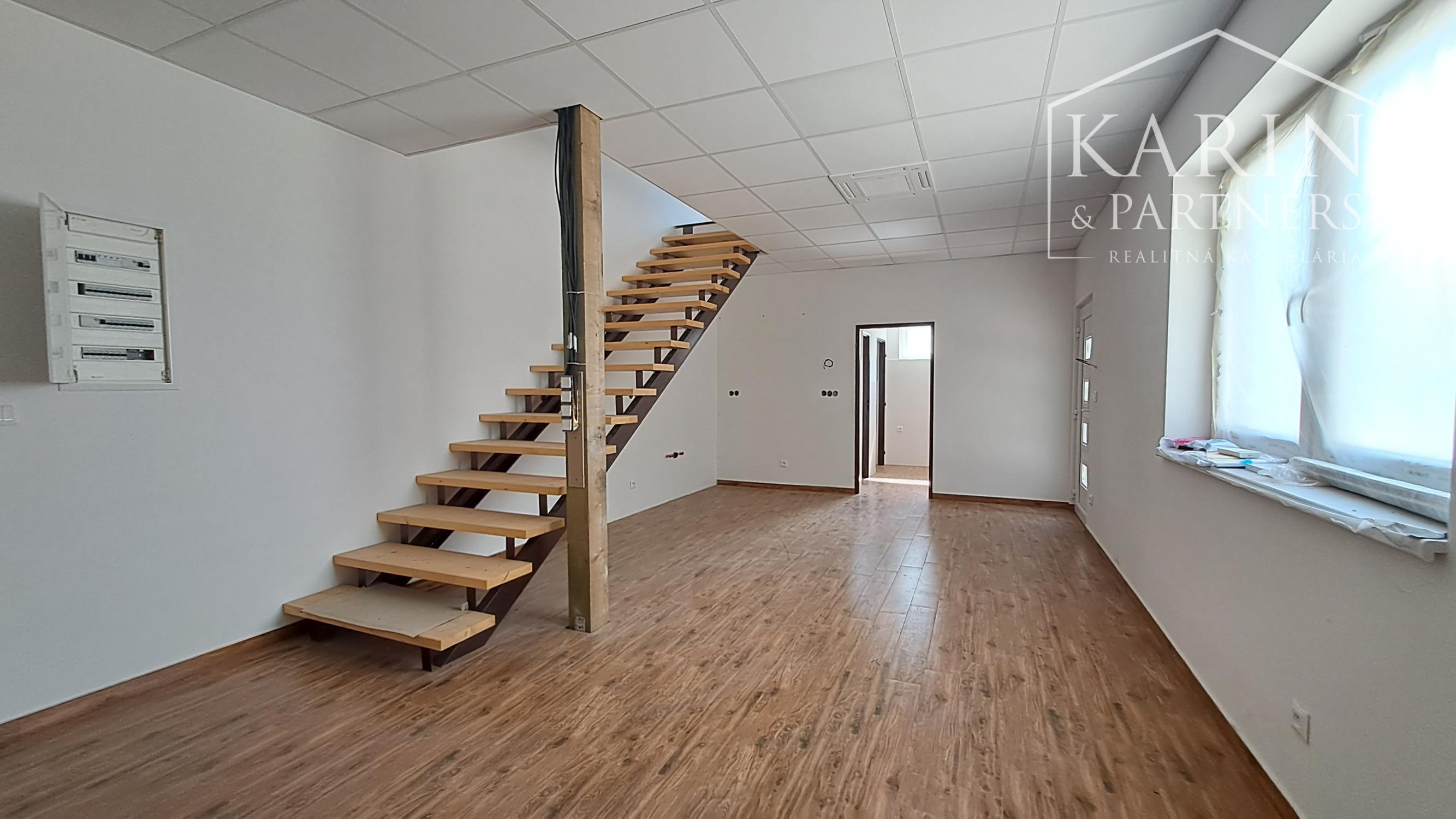 Prenájom kancelársko - obchodné priestory 208 m2, Piešťany