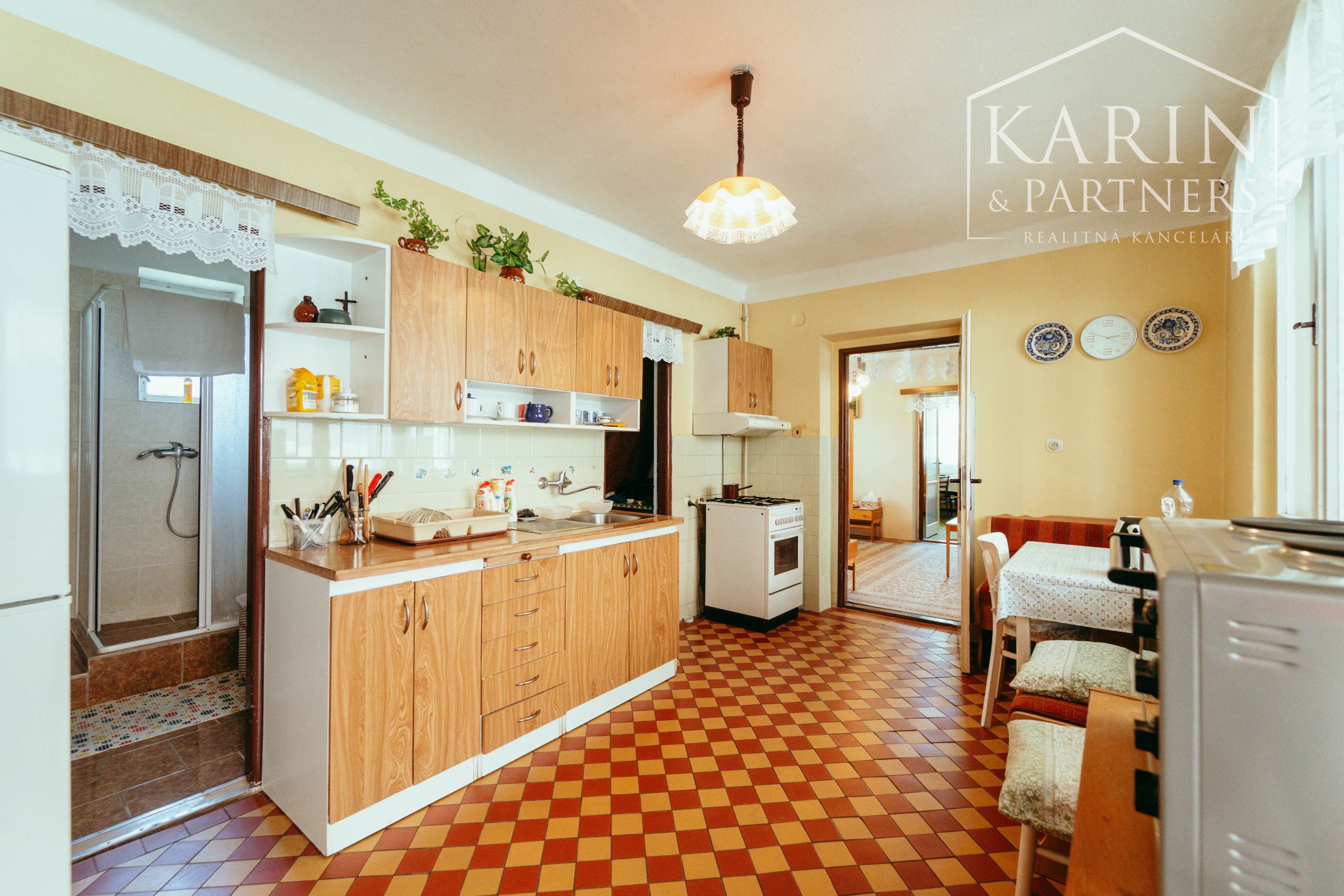 POCTIVÝ 3i TEHLOVÝ DOM V TOP PÔVODNOM STAVE, POZEMOK 1129m²
