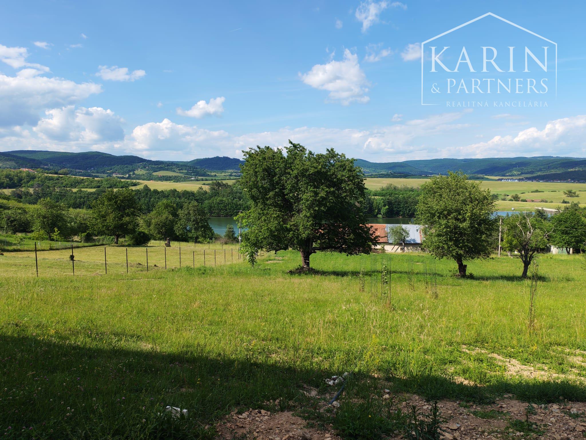 Úplne nová 3-izbová novostavba s panoramatickým výhľadom na priehradu na prenájom