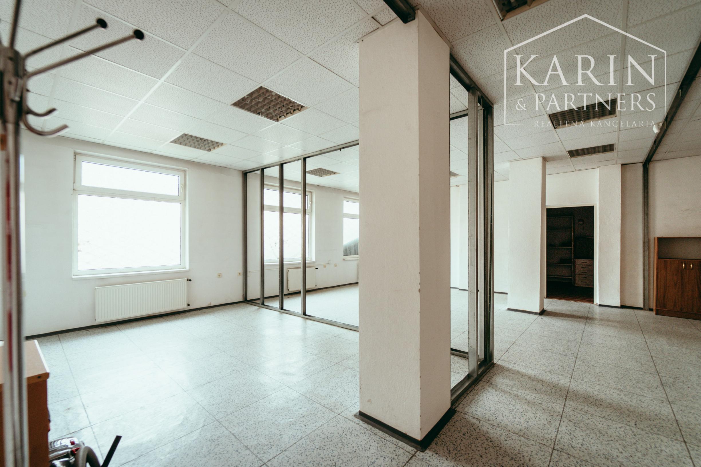 PRENÁJOM: PODNIKATEĽSKÝ OBJEKT V CENTRE HOLÍČA (260 m²)