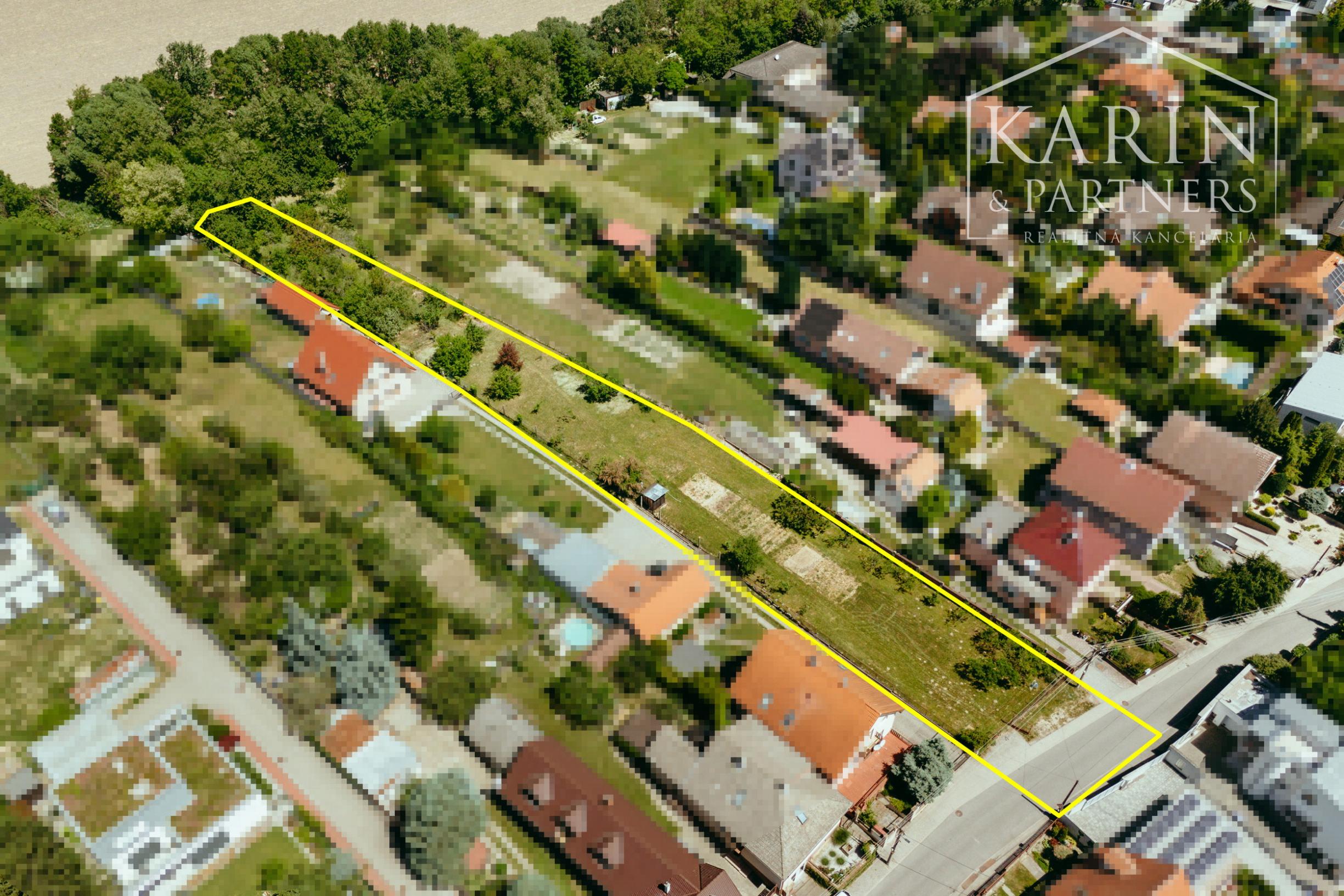 Stavebný pozemok v Bratislave - Záhorskej Bystrici