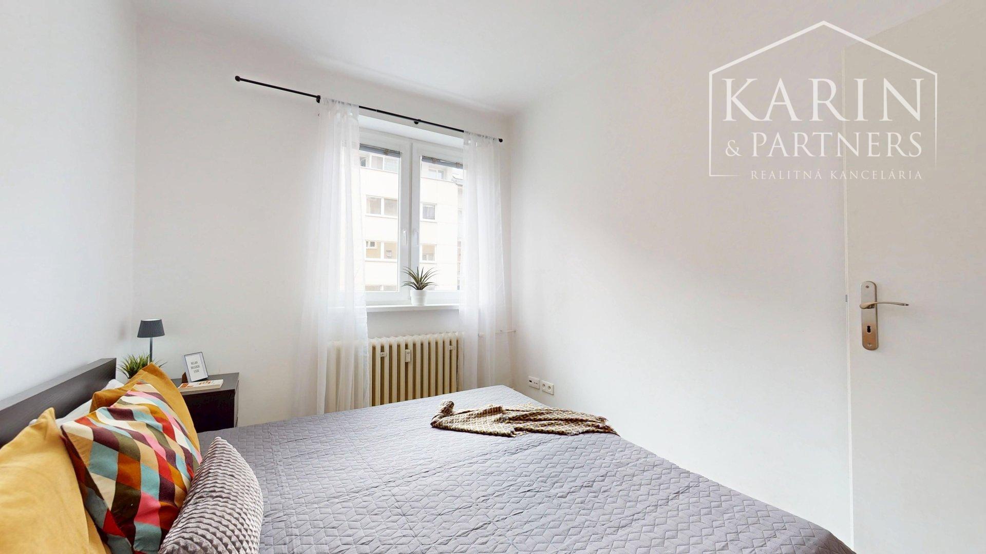 KOMPLETNE ZARIADENÝ 2I BYT S BALKÓNOM A PARKOVACÍM MIESTOM