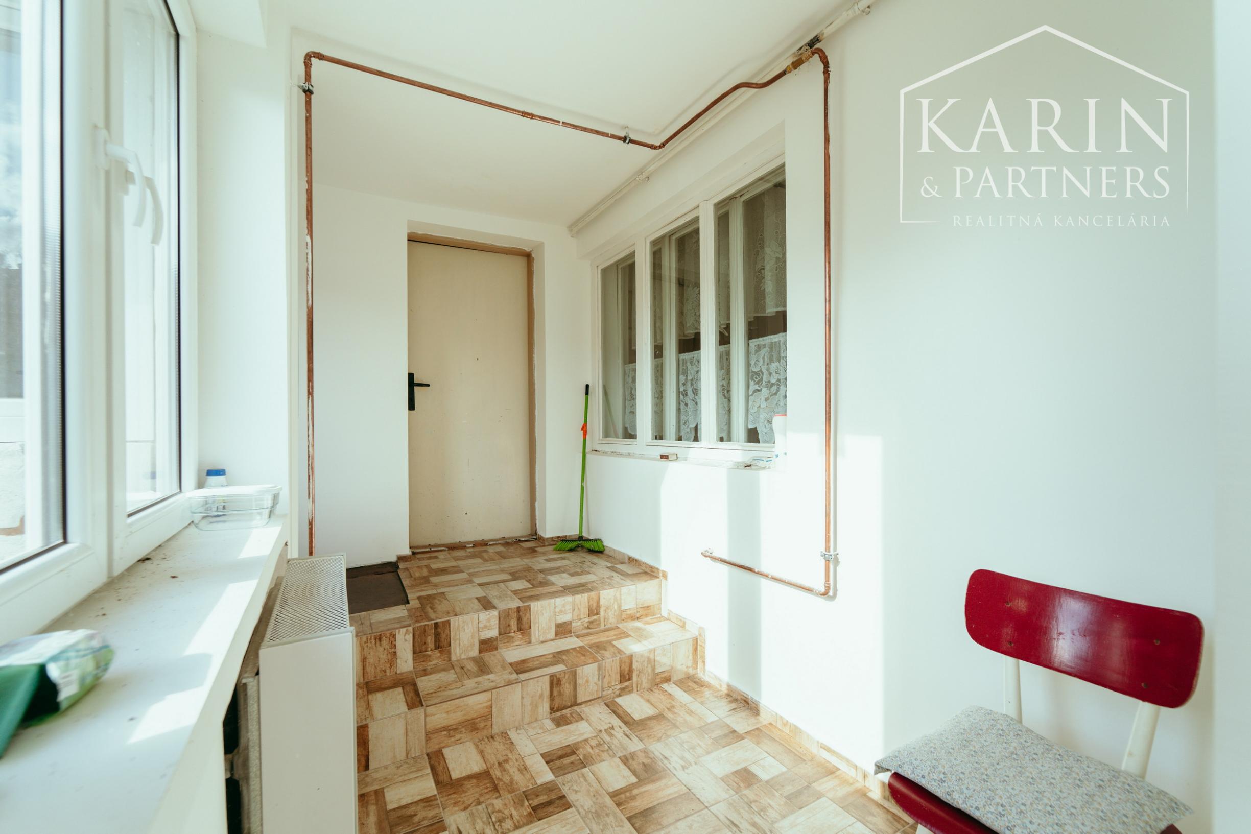 3i rodinný dom po čiastočnej rekonštrukcii v obci Smolinské