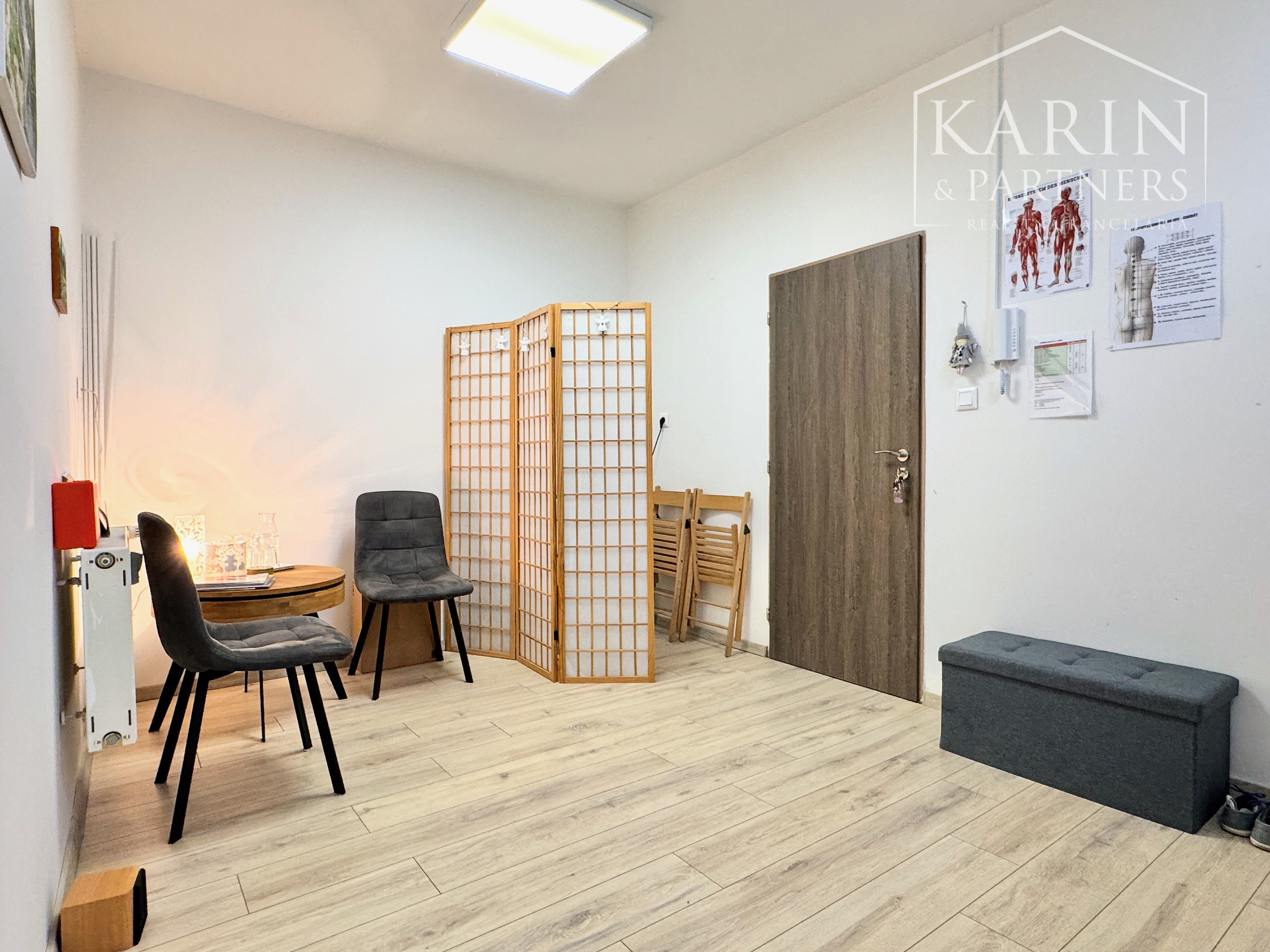 Zrekonštruovaný priestor s umývadlom v centre mesta, Holíč - Nám. mieru