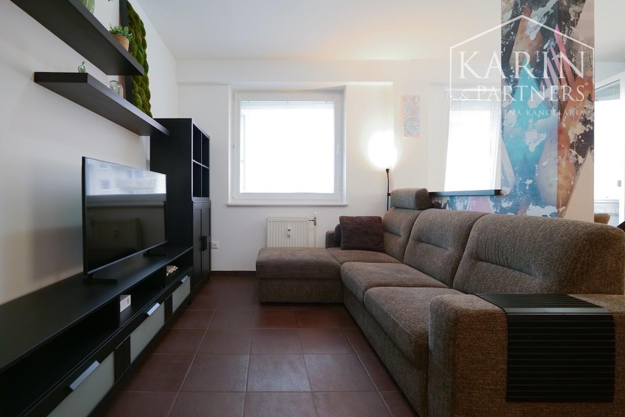 Kompletne zariadený 1,5i byt | Klimatizácia | Loggia | Garáž