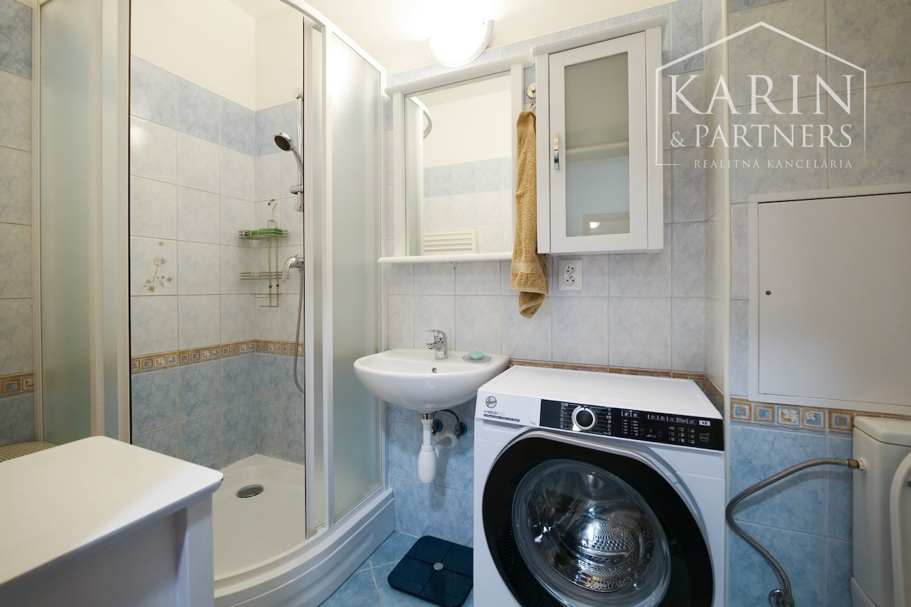 Kompletne zariadený 1,5i byt | Klimatizácia | Loggia | Garáž