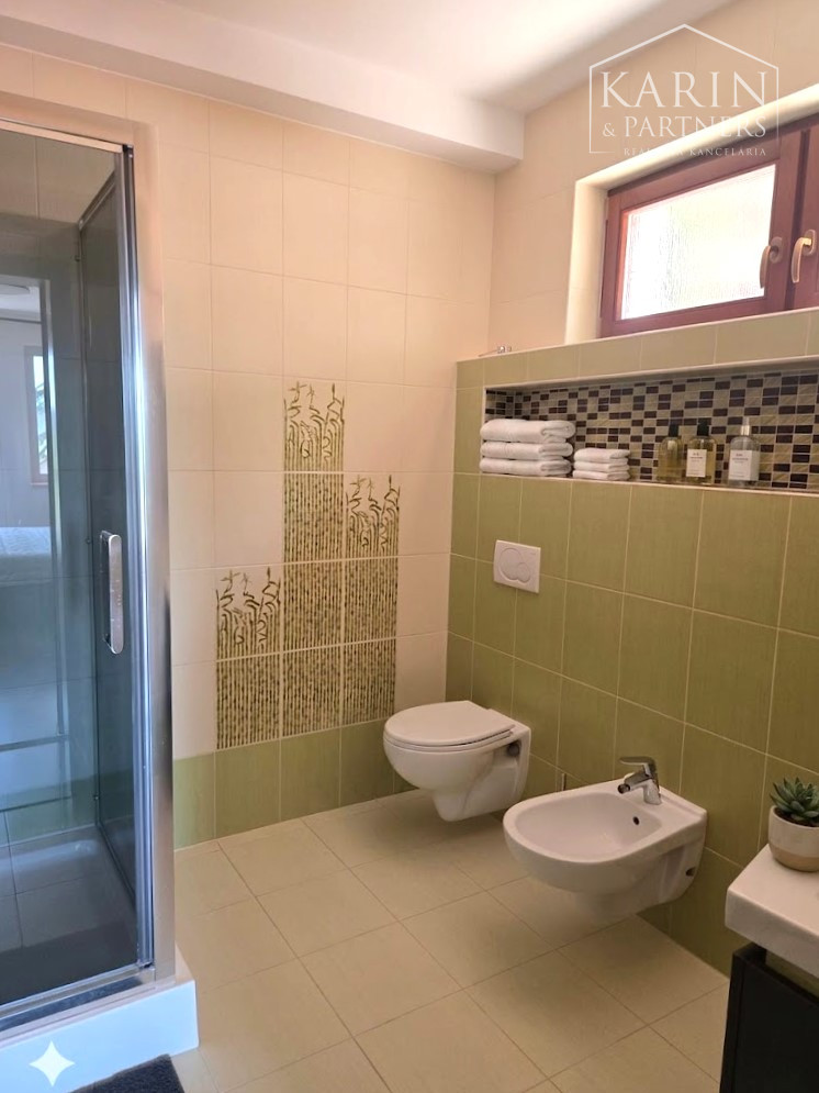 PRENÁJOM – 7 izbový rodinný dom v tichom prostredí s výhľadom na Rakúsko – Dlhé diely II – Bratislava IV