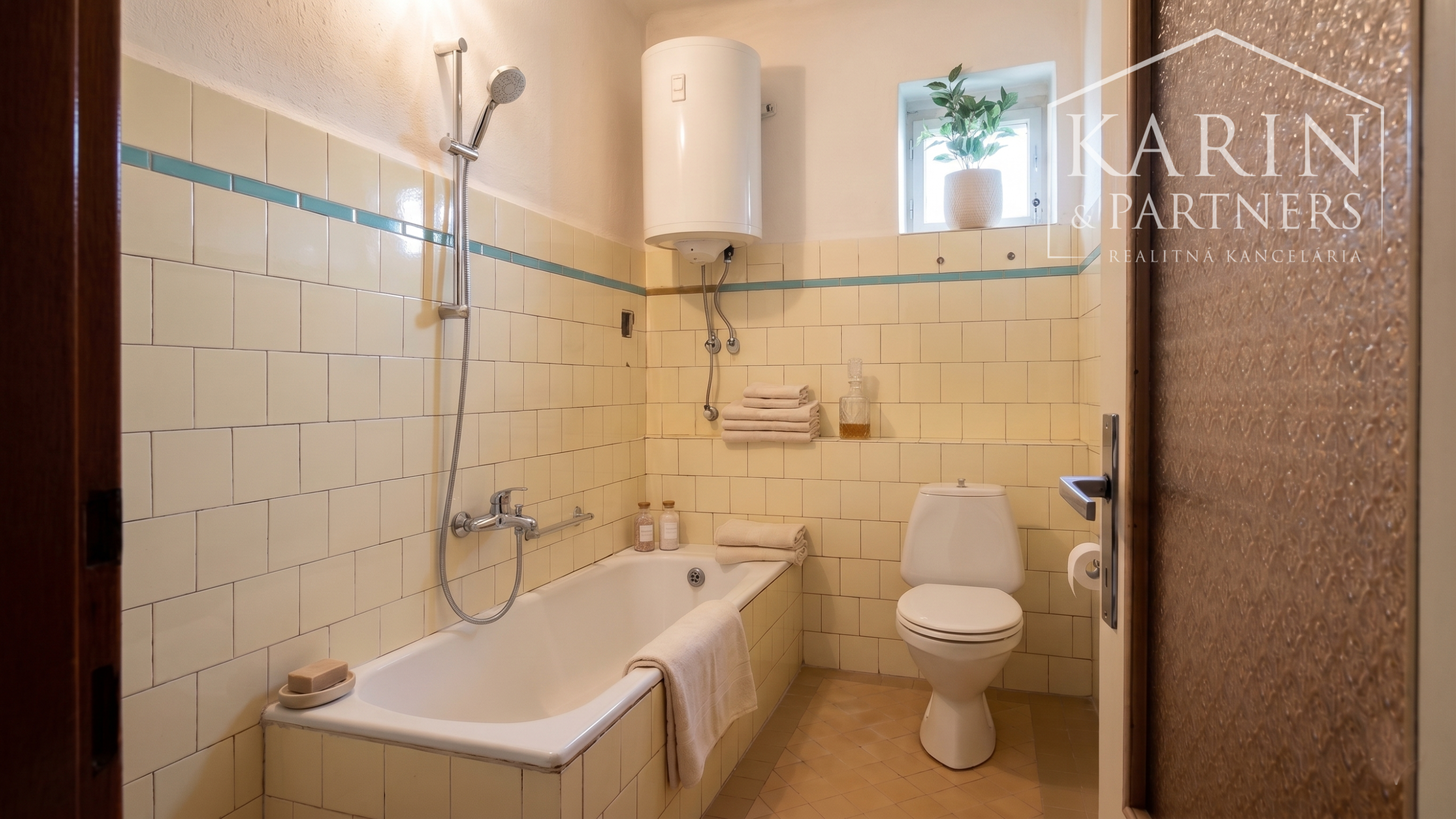 EXKLUZÍVNE na PREDAJ: Rodinný dom 4izbový, garáž, Bánov