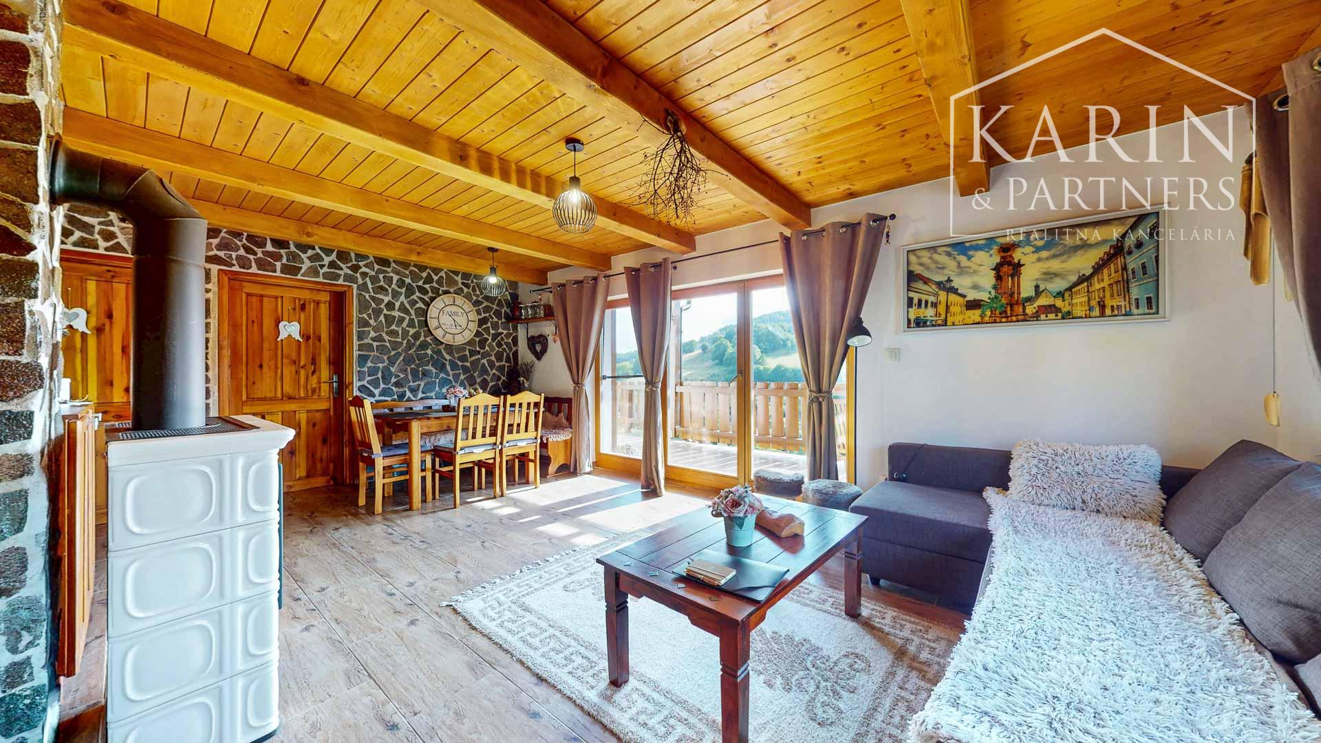 Prémiová novostavba rodinného domu s panoramatickým výhľadom (obec Uhliská) – Ideálna investícia a únik do prírody