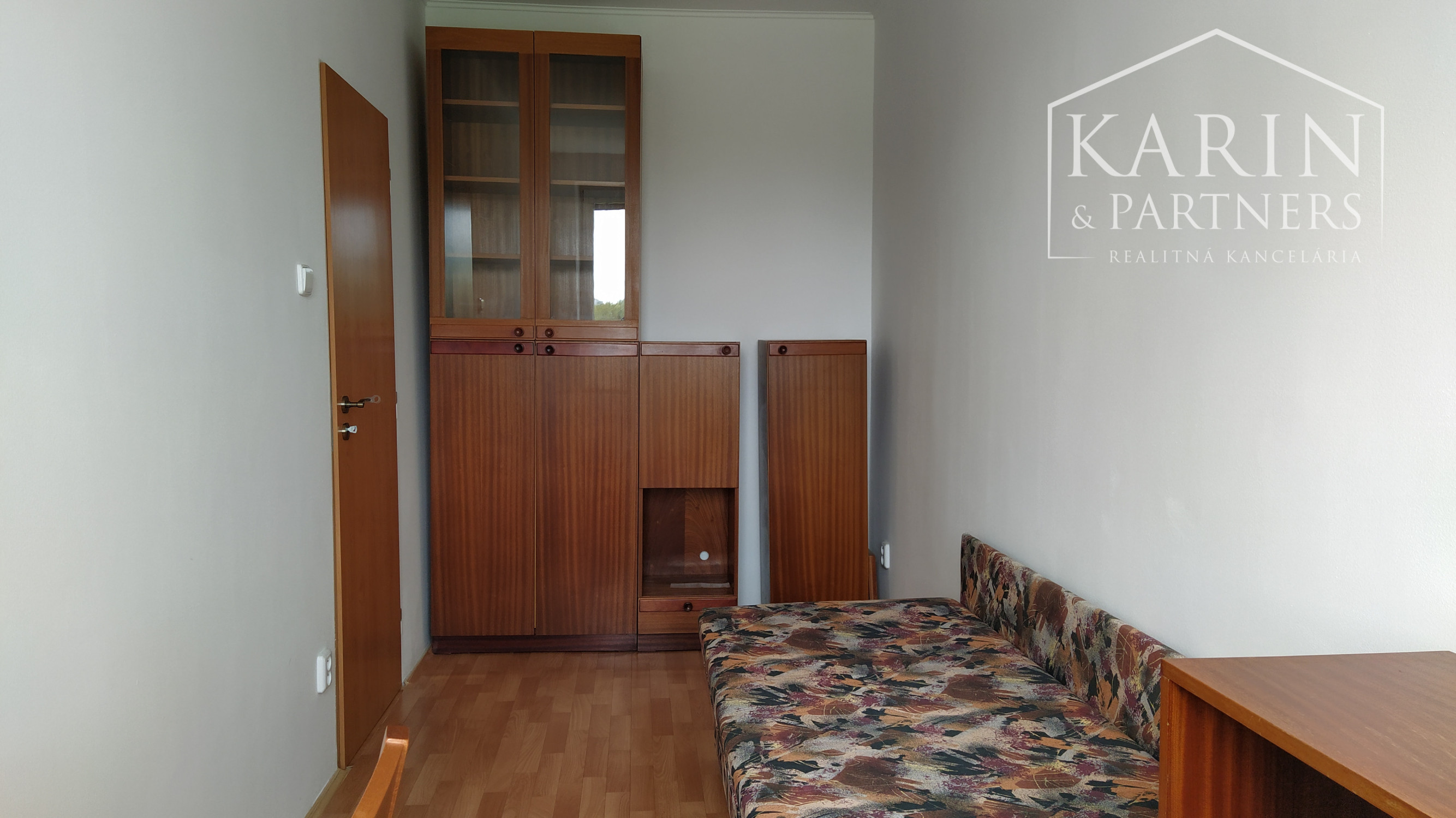 Prenájom rekonštr. 3 izb. byt 65m2 s balkónom 2m2 na Tokajíckej ul., BA II. Ružinov.