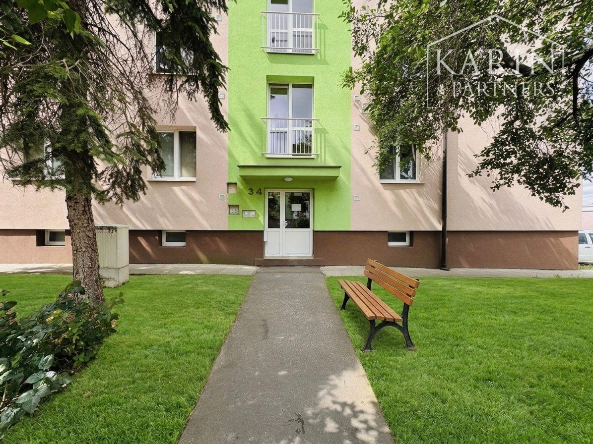 PRIESTRANNÝ 3i BYT S 2 LODŽIAMI, KOMOROU A ZÁHRADKOU