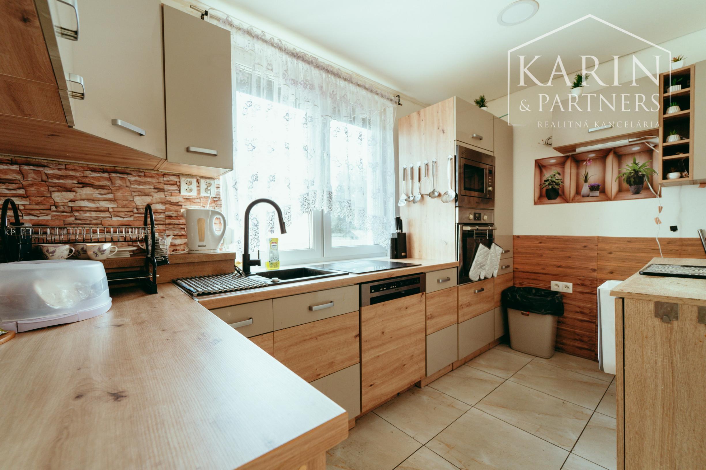 3i RODINNÝ DOM S VEĽKÝM POZEMKOM – GBELY, KOLÓNIA