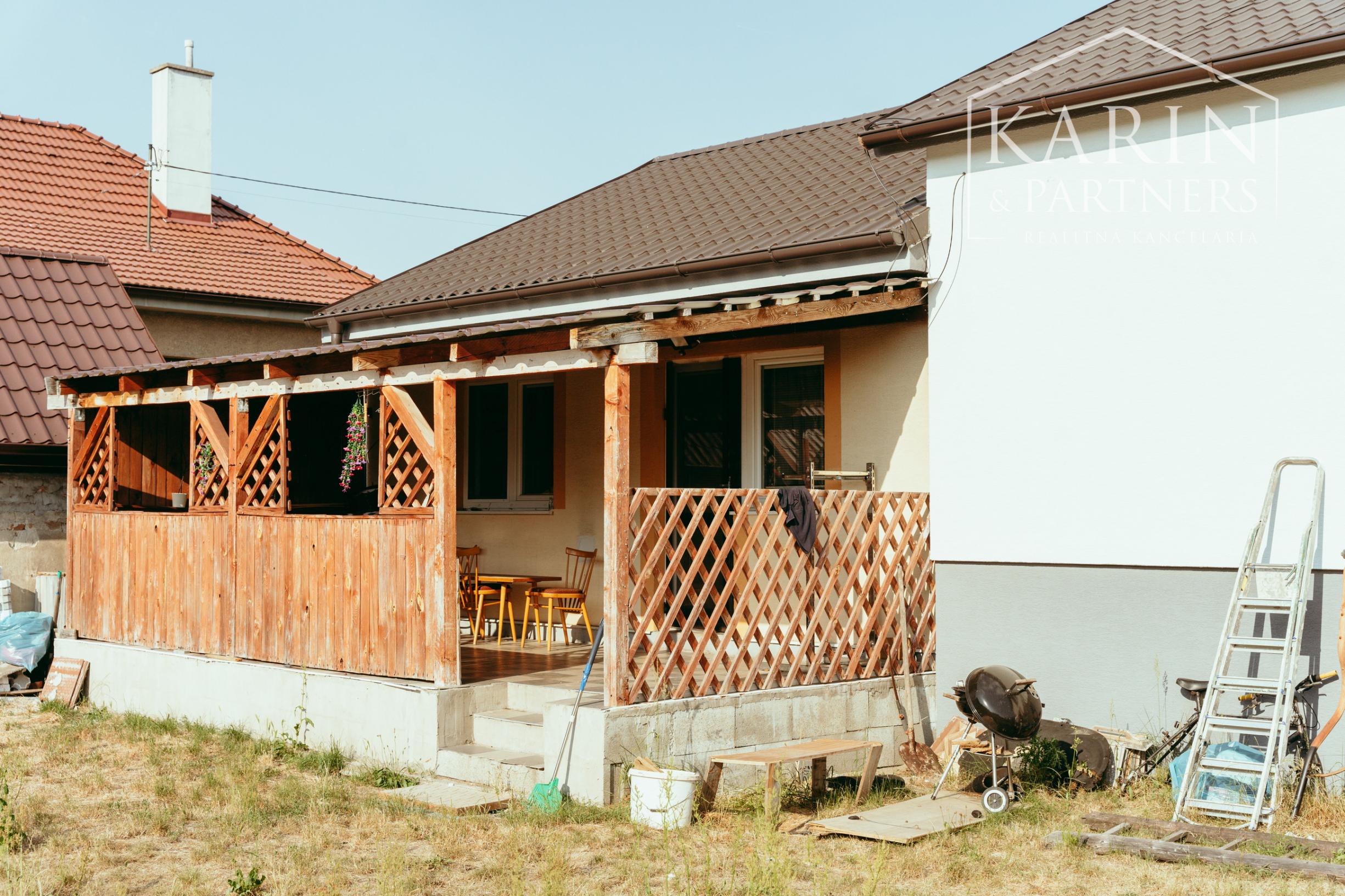 3i RODINNÝ DOM S VEĽKÝM POZEMKOM – GBELY, KOLÓNIA