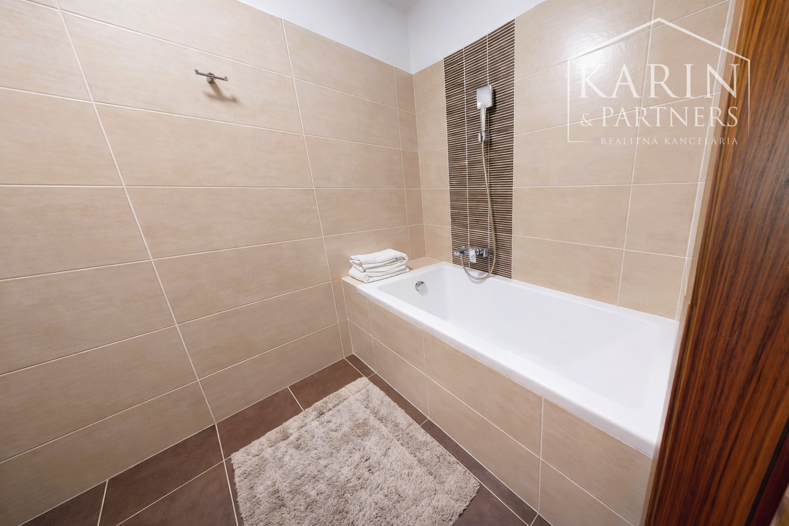 Na predaj atraktívny 2-izb.apartmán pri jazere Štrbské pleso