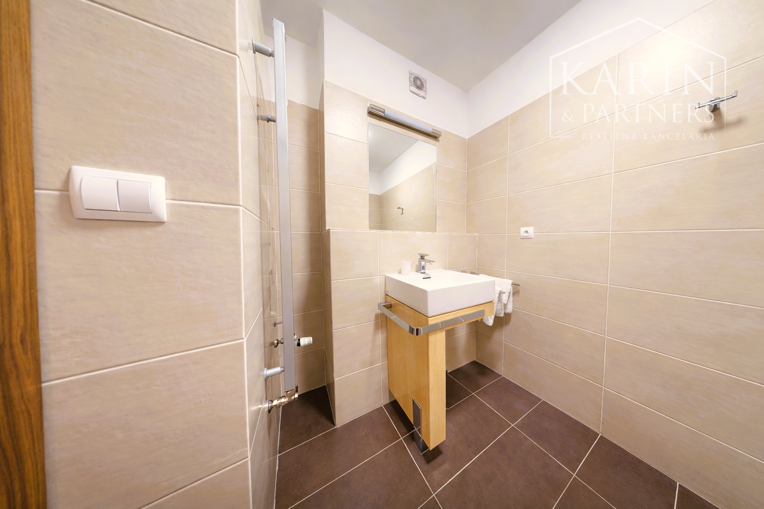 Na predaj atraktívny 2-izb.apartmán pri jazere Štrbské pleso
