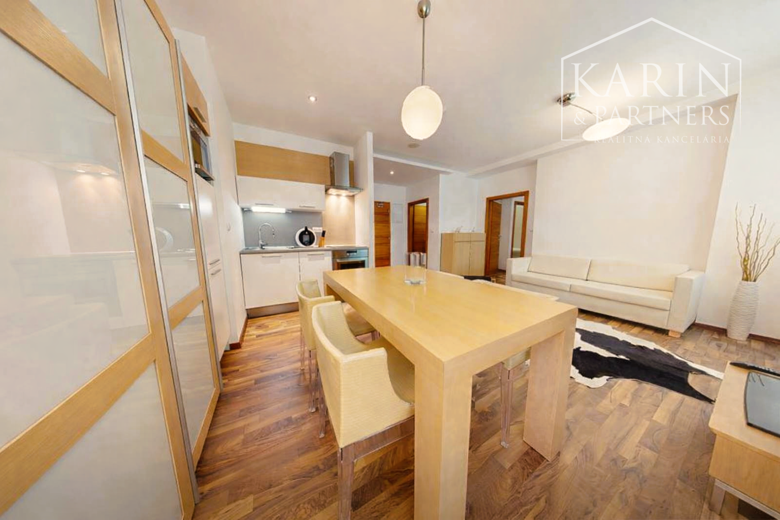 Na predaj atraktívny 2-izb.apartmán pri jazere Štrbské pleso