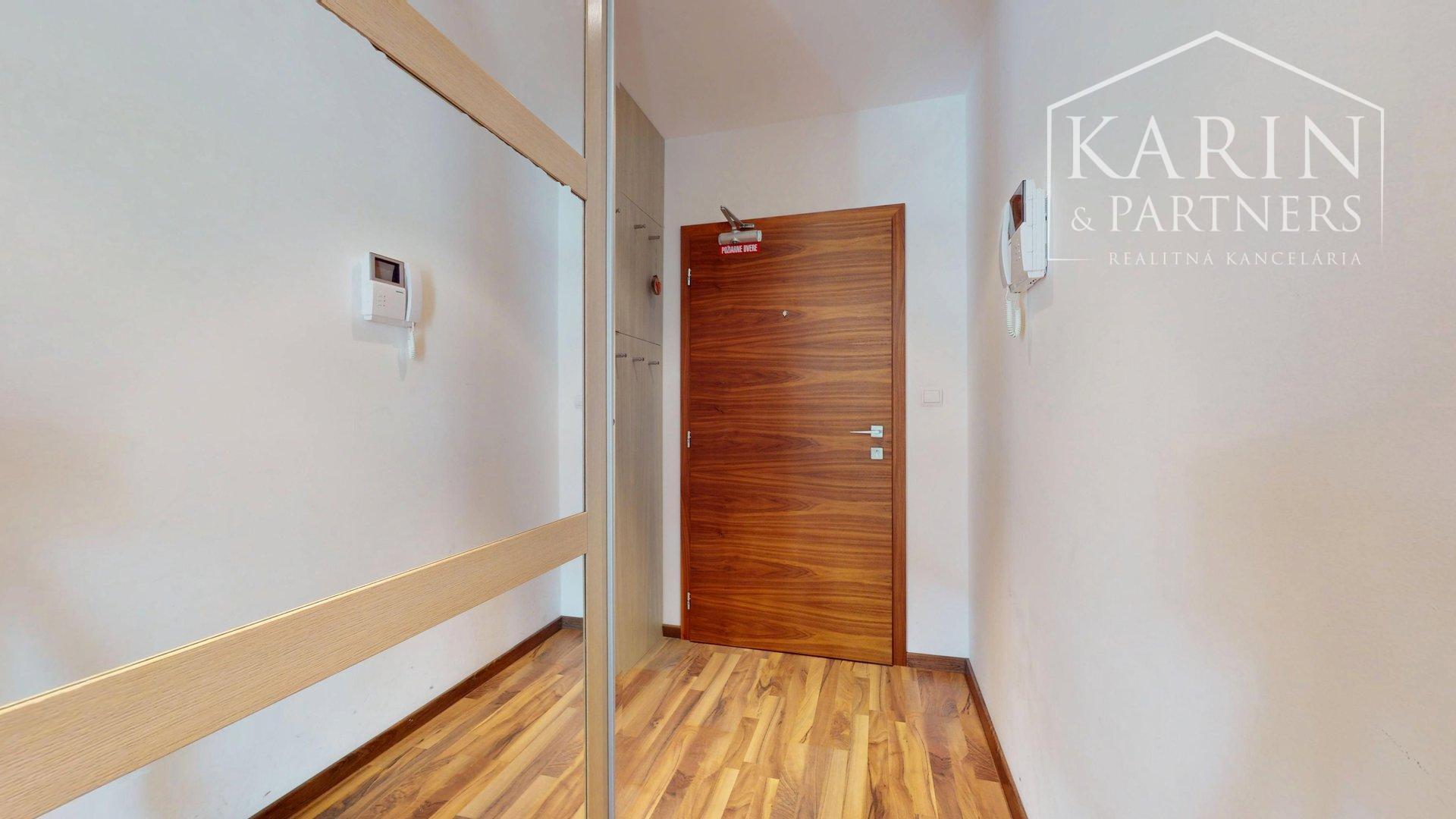 Na predaj 3-izb.apartmán, s veľkou terasou, Štrbské Pleso