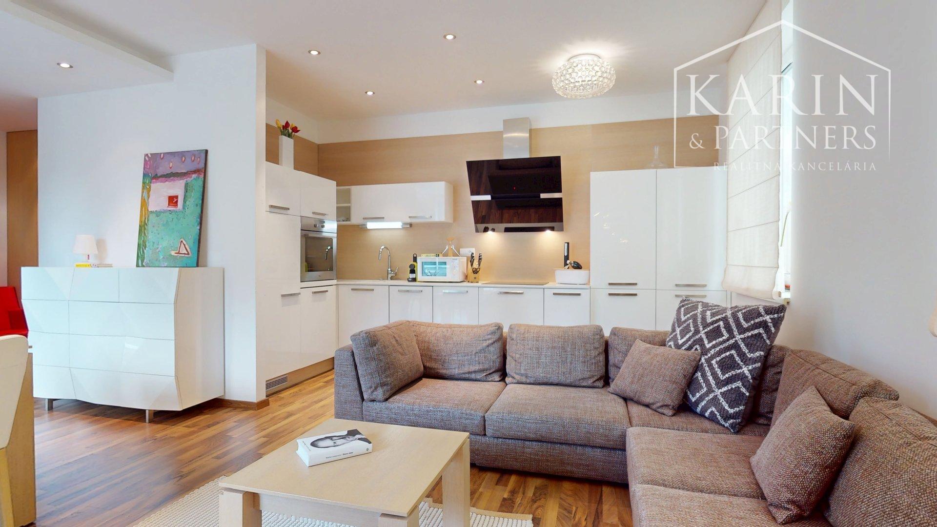 Na predaj 3-izb.apartmán, s veľkou terasou, Štrbské Pleso