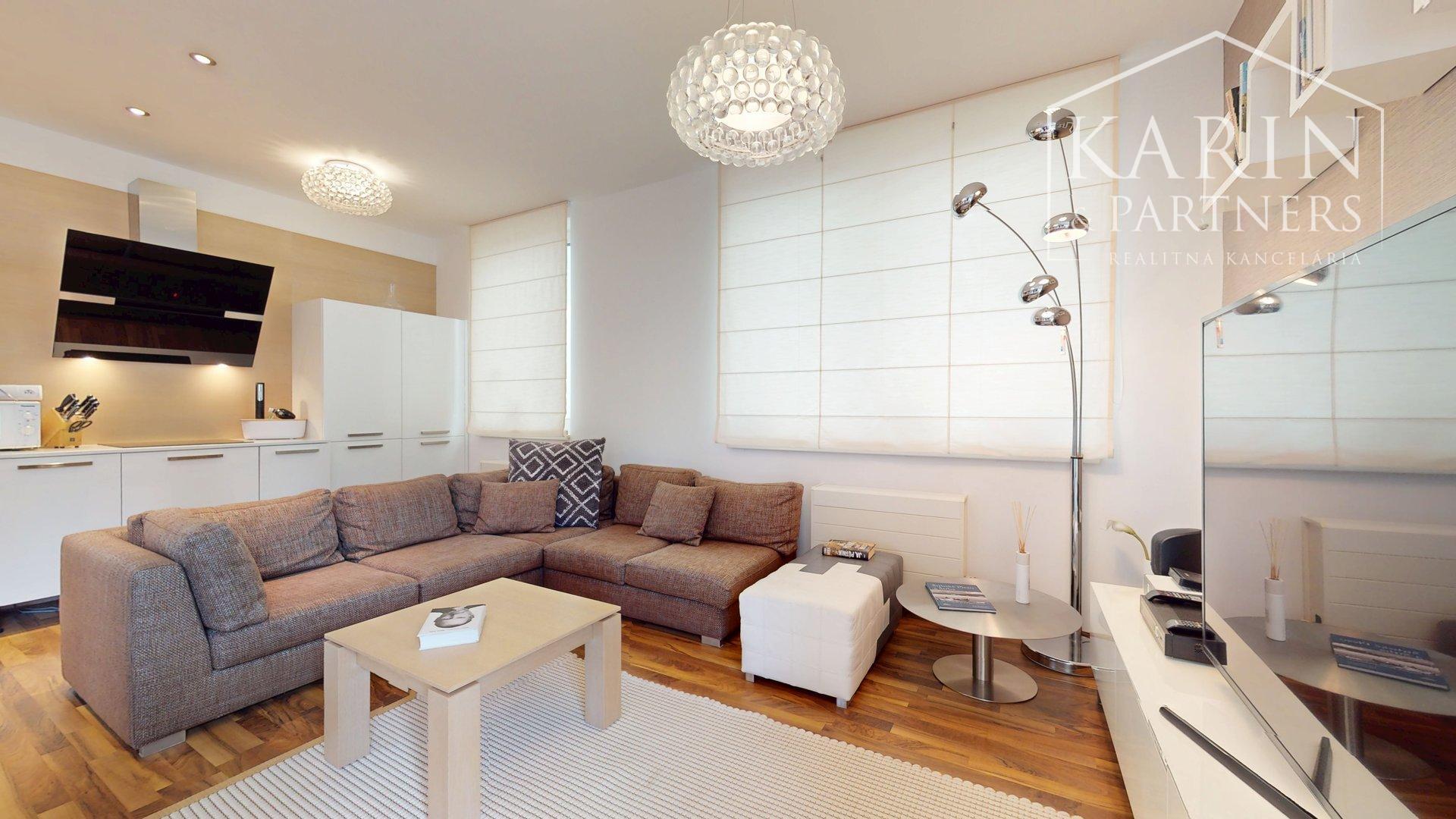Na predaj 3-izb.apartmán, s veľkou terasou, Štrbské Pleso