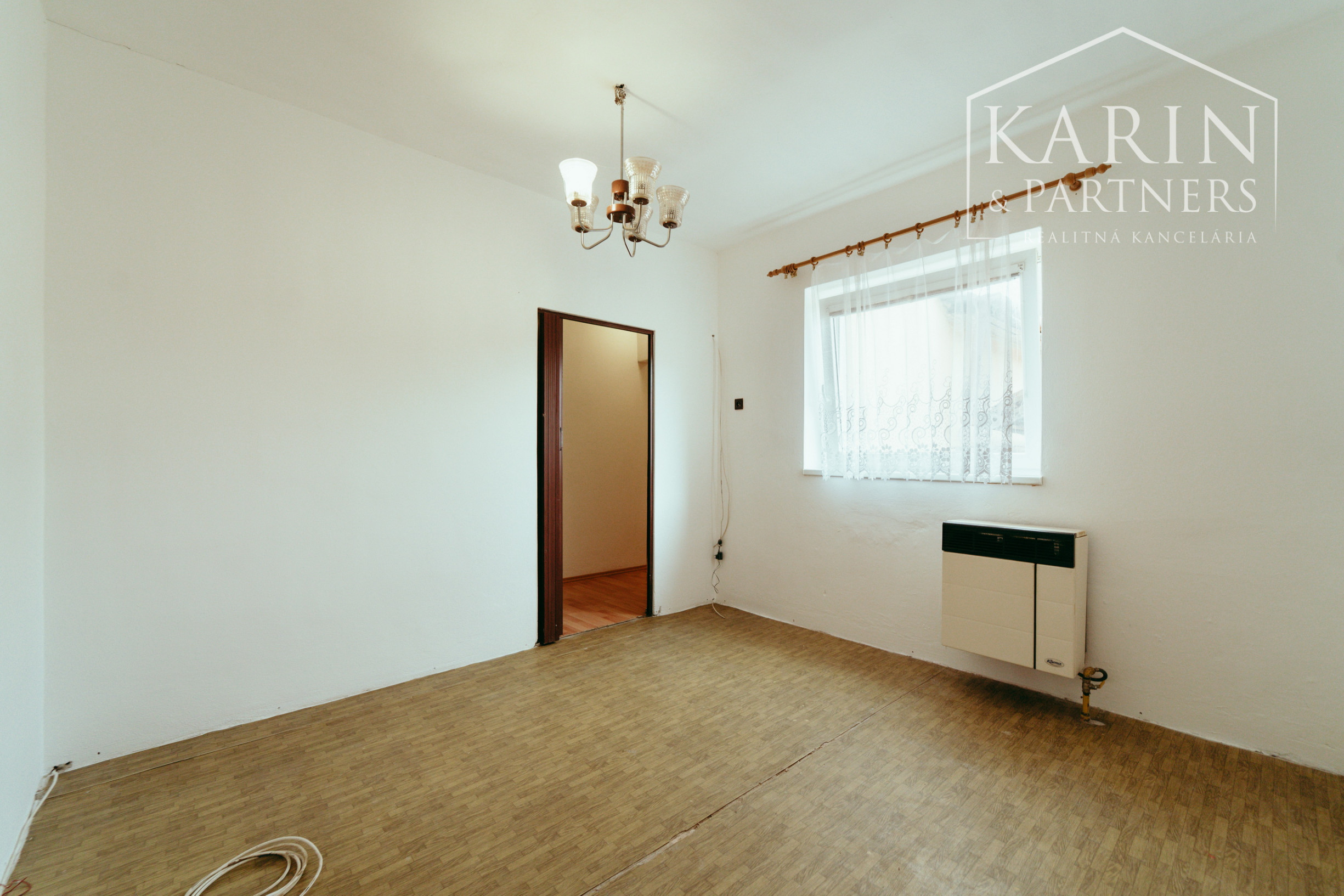 4i rodinný dom neďaleko centra mesta Senica