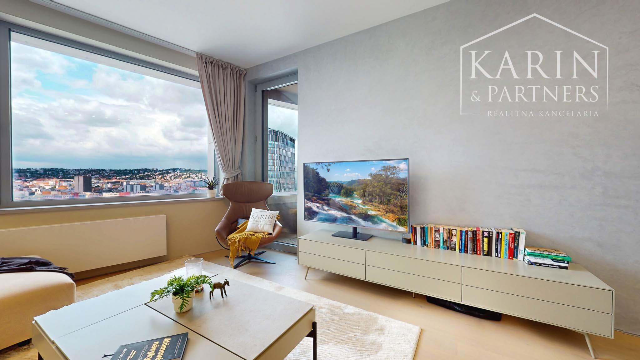 DIZAJNOVO ZARIADENÝ 2I BYT S VÝHĽADOM NA HRAD V PROJEKTE SKY PARK