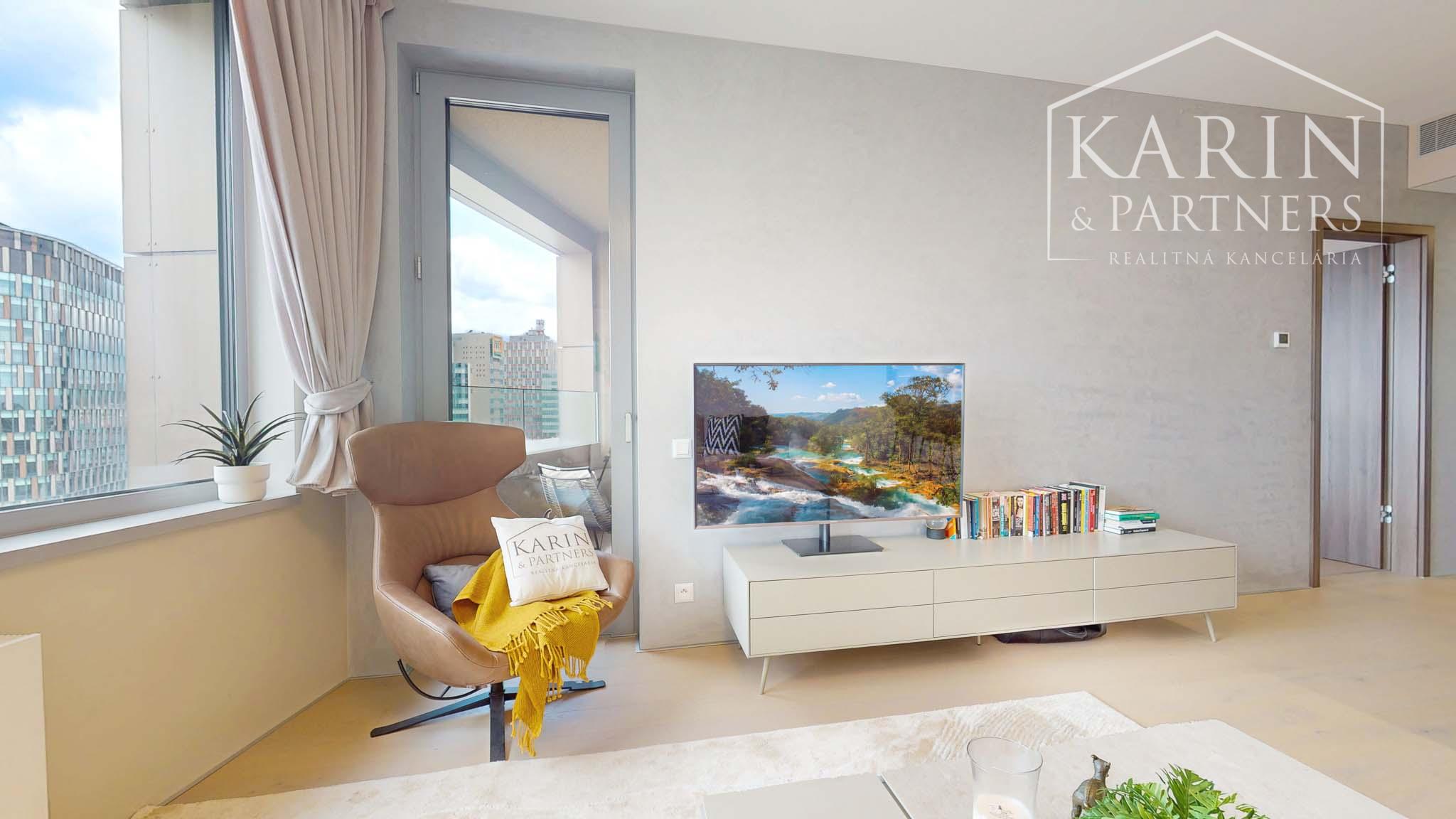 DIZAJNOVO ZARIADENÝ 2I BYT S VÝHĽADOM NA HRAD V PROJEKTE SKY PARK
