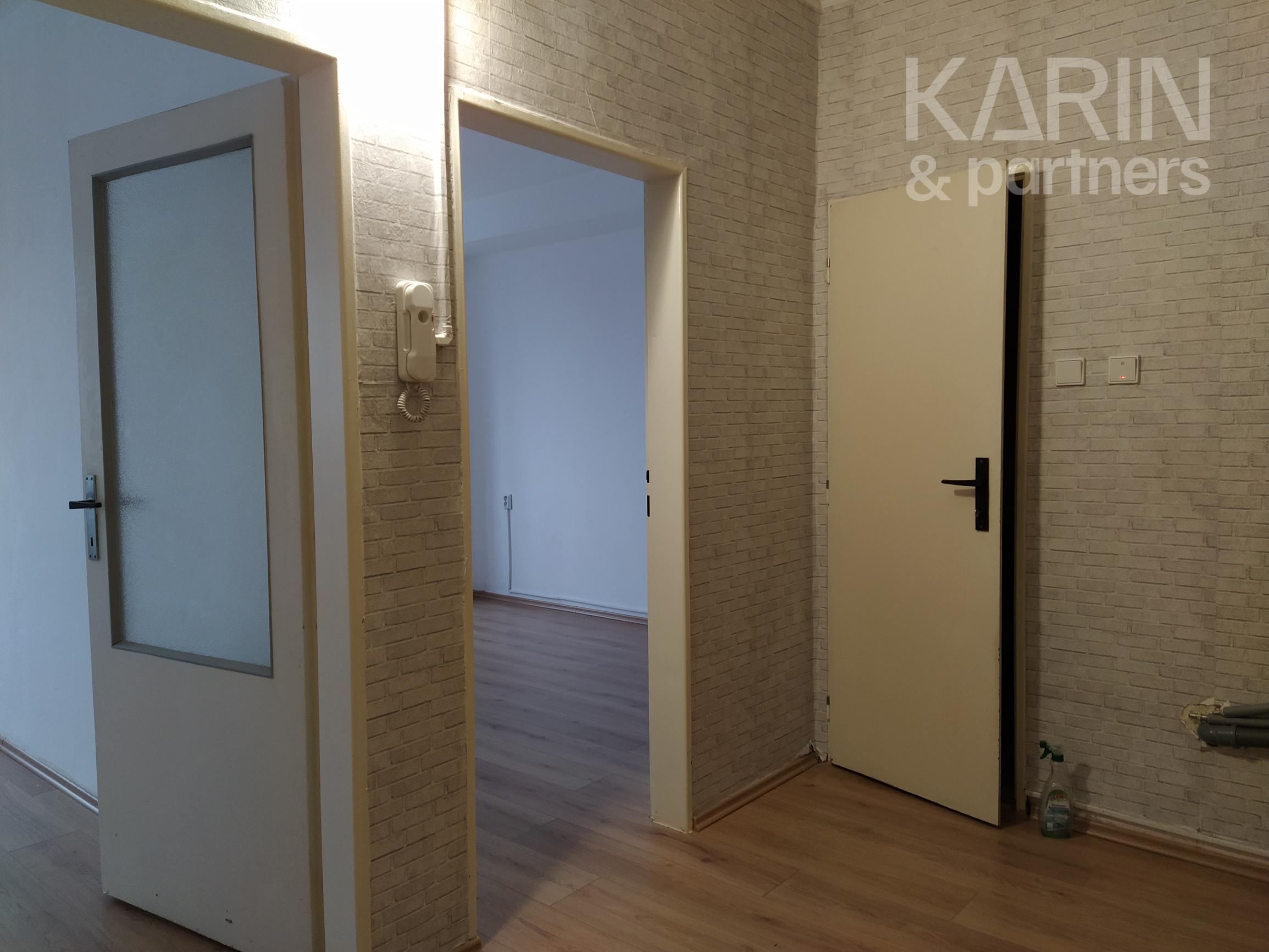 LEN: 180.-€/ izba/ 1 osoba/ mesiac! Prenájom miestnosť 15m2 Bulharská ul., BA II., Trnávka.