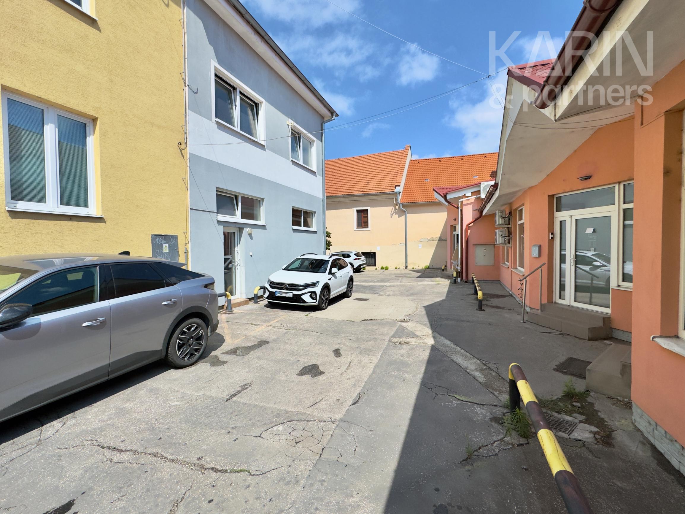 Prízemný prevádzkový priestor na prenájom v srdci mesta Holíč