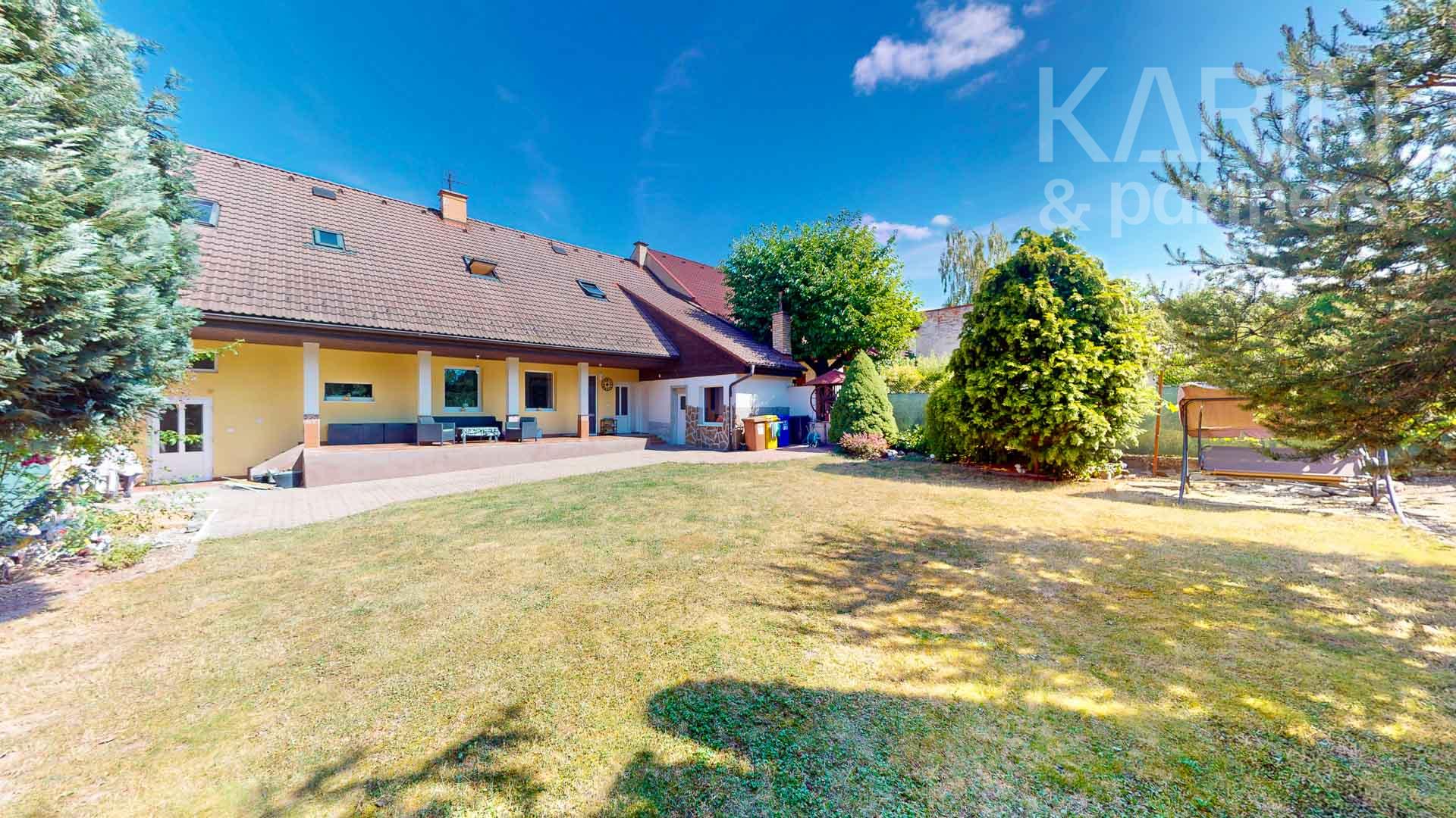 Kompletne zrekonštruovaný 6-izbový rodinný dom s garážou v tichej uličke priamo v tesnej blízkosti centra Zvolena