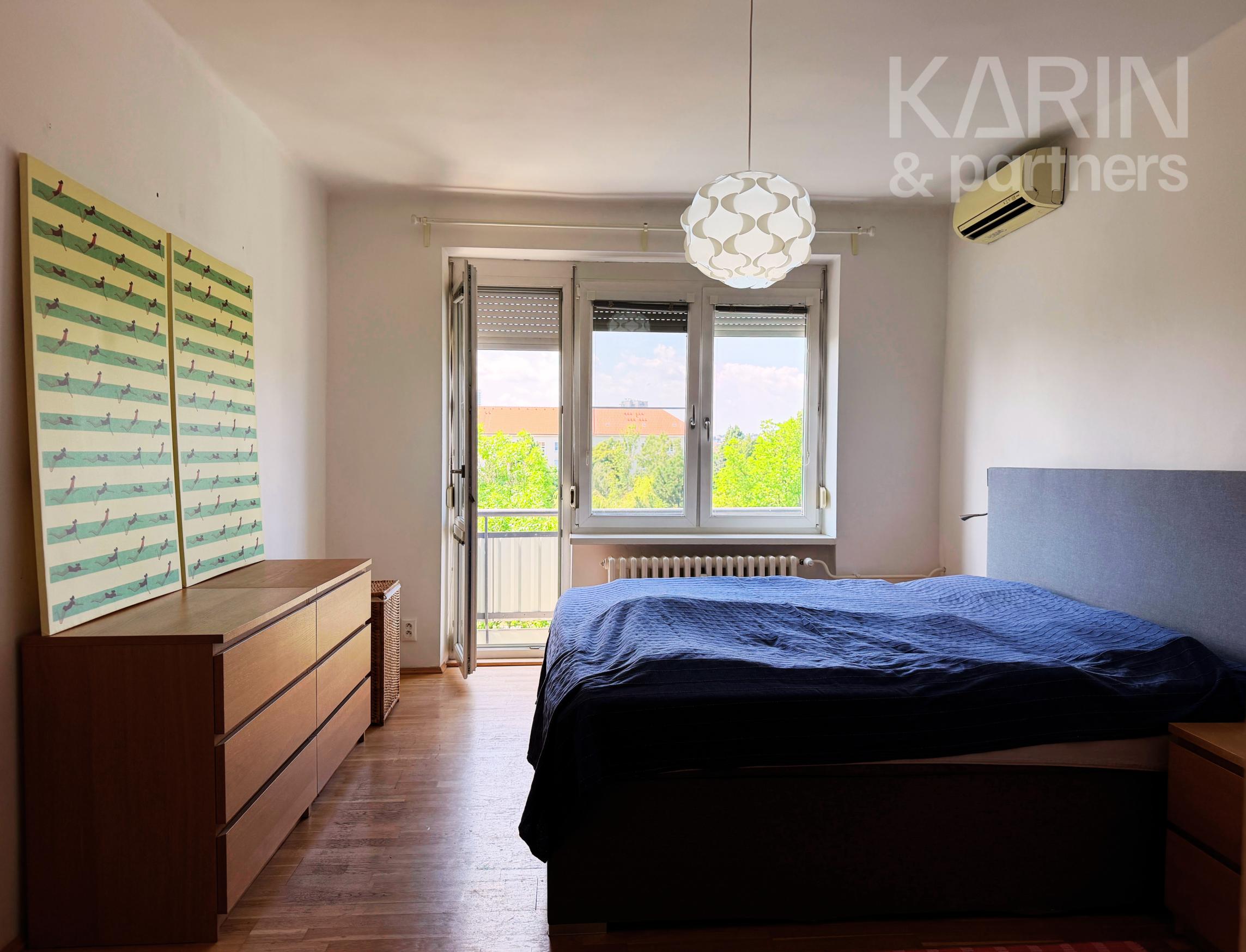 PRIESTRANNÝ ZARIADENÝ 2I BYT S BALKÓNOM A ŠATNÍKOM PRI RAČIANSKOM MÝTE