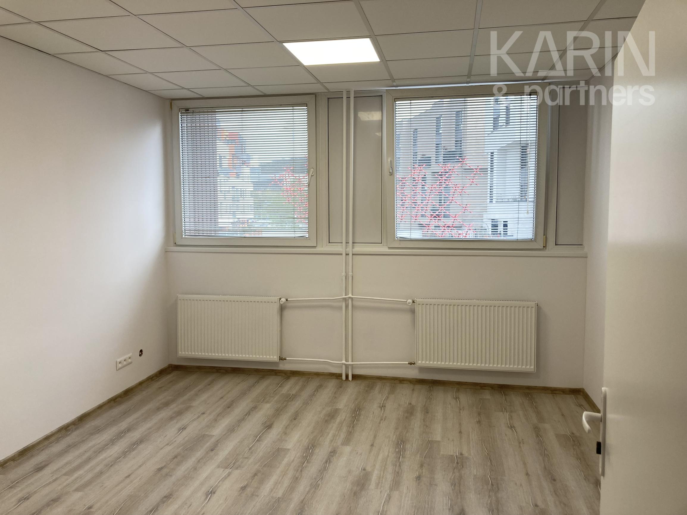 Prenájom klimatizovaná kancelária 24 m2, ul. Polianky, BA IV., Dúbravka