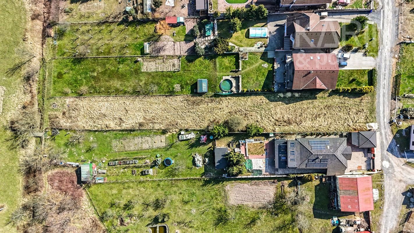Stavebný pozemok s rozlohou 1758 m² v krásnej obci Lošonec.