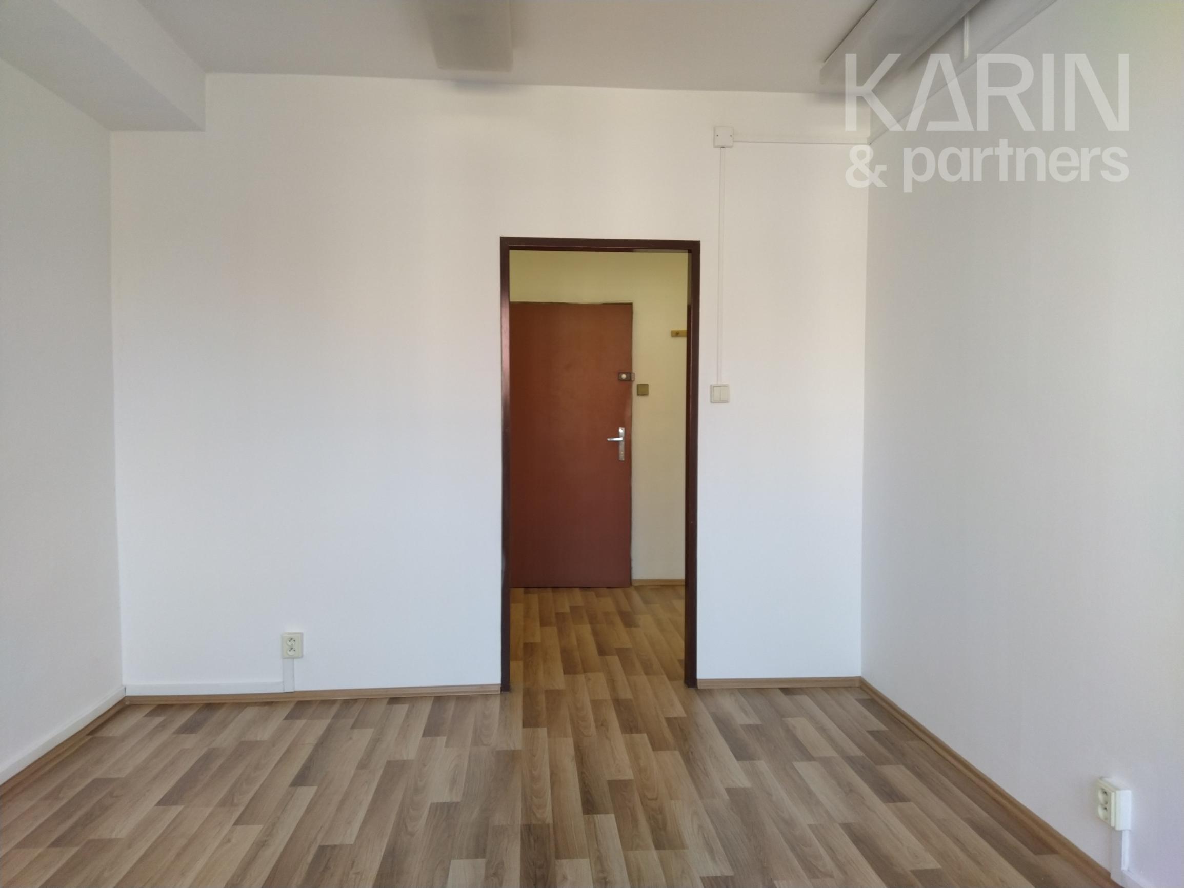 LEN: 180.-€/ izba/ 1 osoba/ mesiac! Prenájom miestnosť 15m2 Bulharská ul., BA II., Trnávka.
