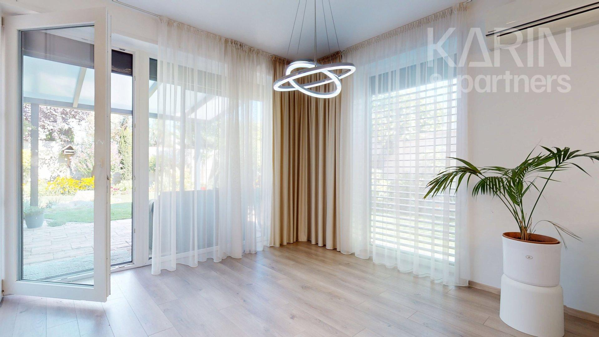 MODERNÝ 4I RODINNÝ DOM S OČARUJÚCOU ZÁHRADOU | ROVINKA RESIDENCE