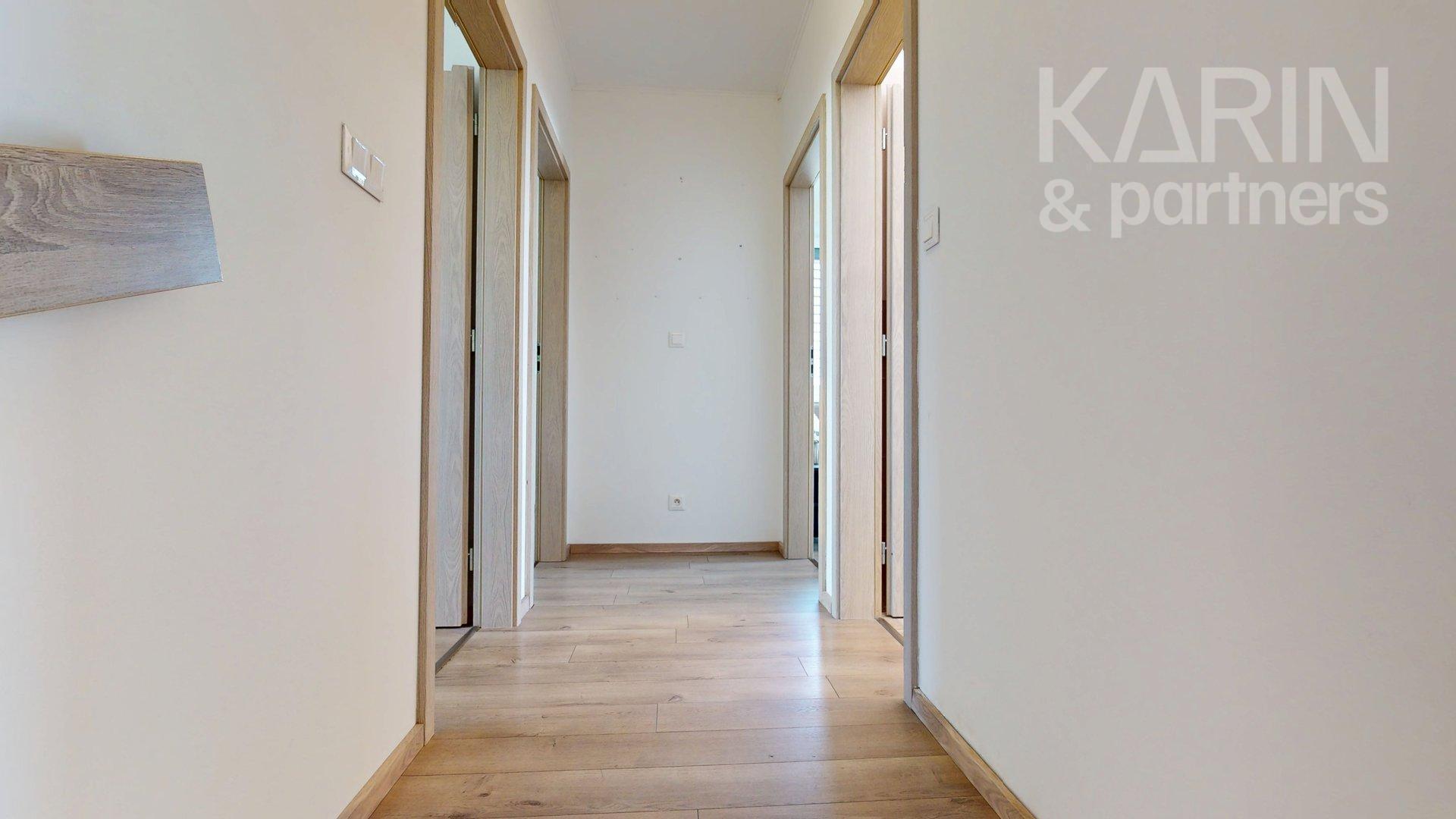 MODERNÝ 4I RODINNÝ DOM S OČARUJÚCOU ZÁHRADOU | ROVINKA RESIDENCE