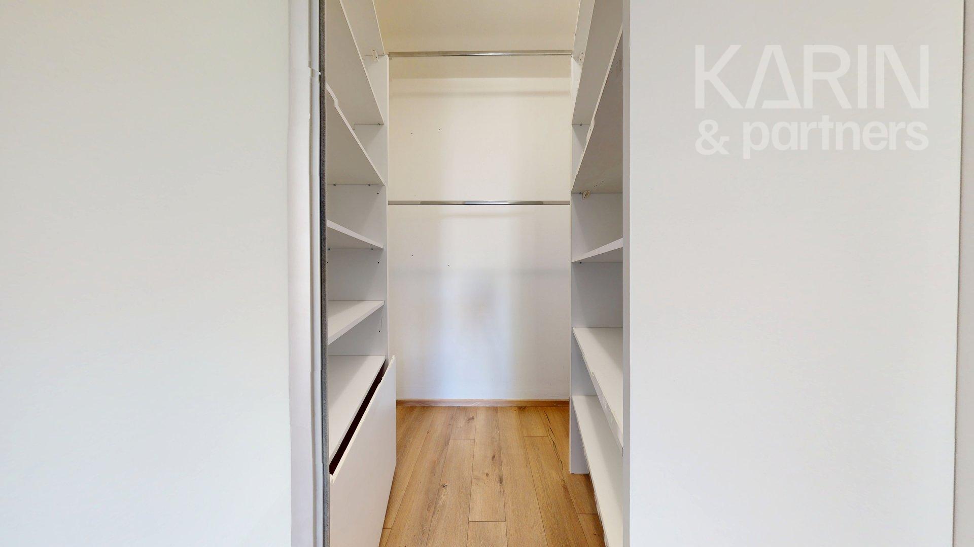 MODERNÝ 4I RODINNÝ DOM S OČARUJÚCOU ZÁHRADOU | ROVINKA RESIDENCE