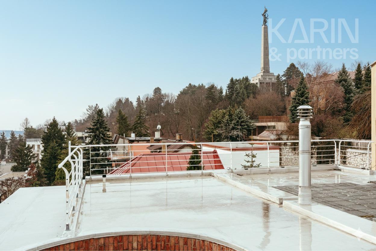 Veľkomtrážna vila pod Slavínom na predaj