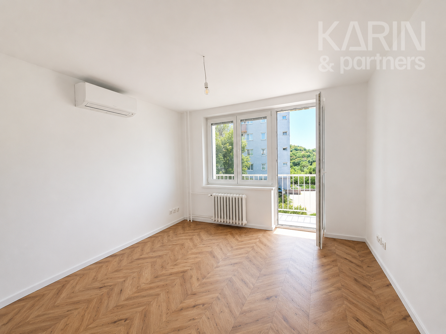 PRENÁJOM | Zrekonštruovaný 3-izbový byt s balkónom ( aj samostatné izby ) – Bratislava - Kramare.