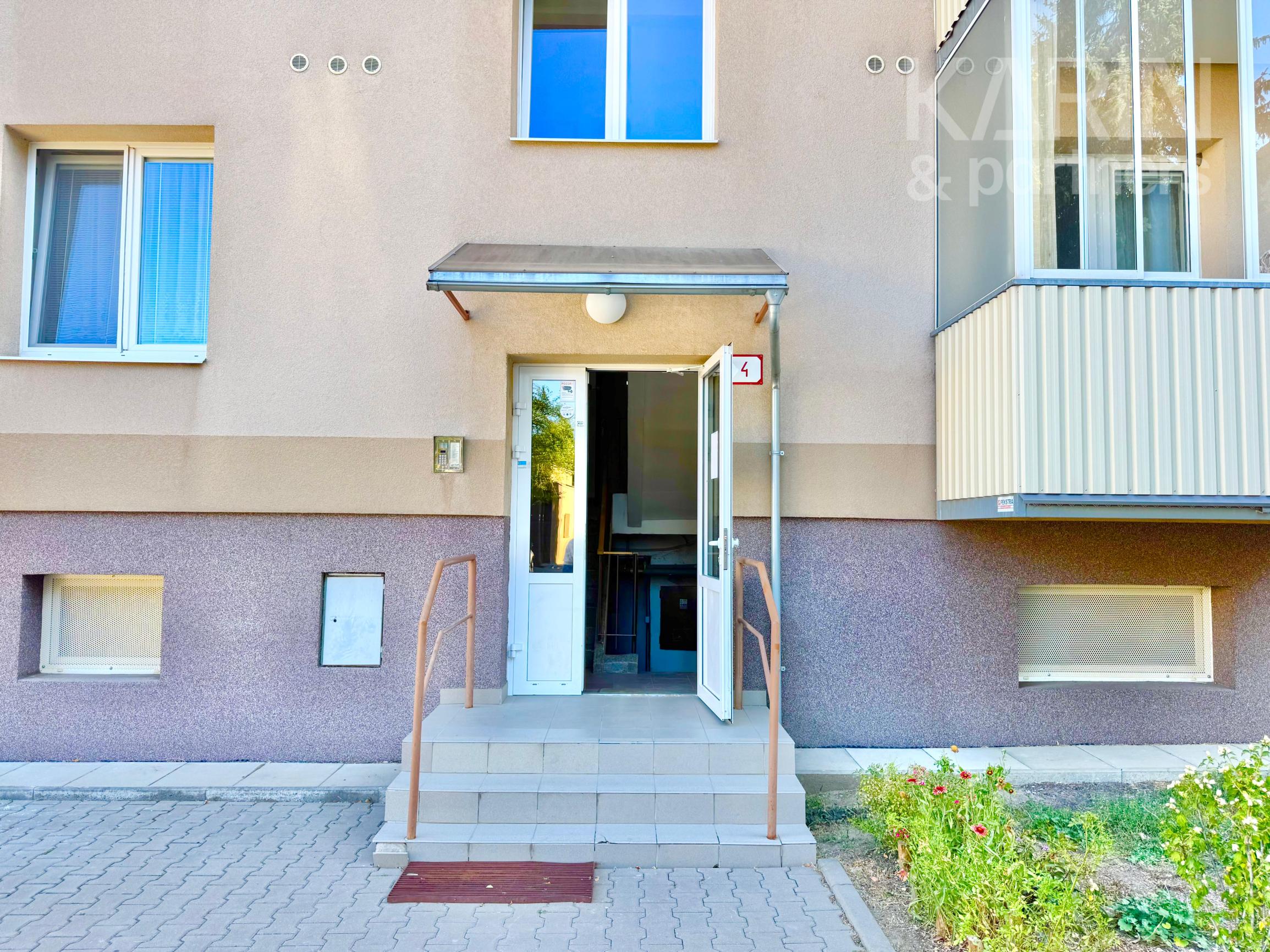 ZARIADENÝ 3i BYT S BALKÓNOM A KLÍMOU, HOLÍČ